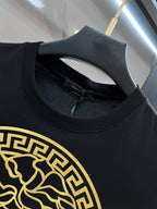 Black Versace T-shirt neckline with inner collar label