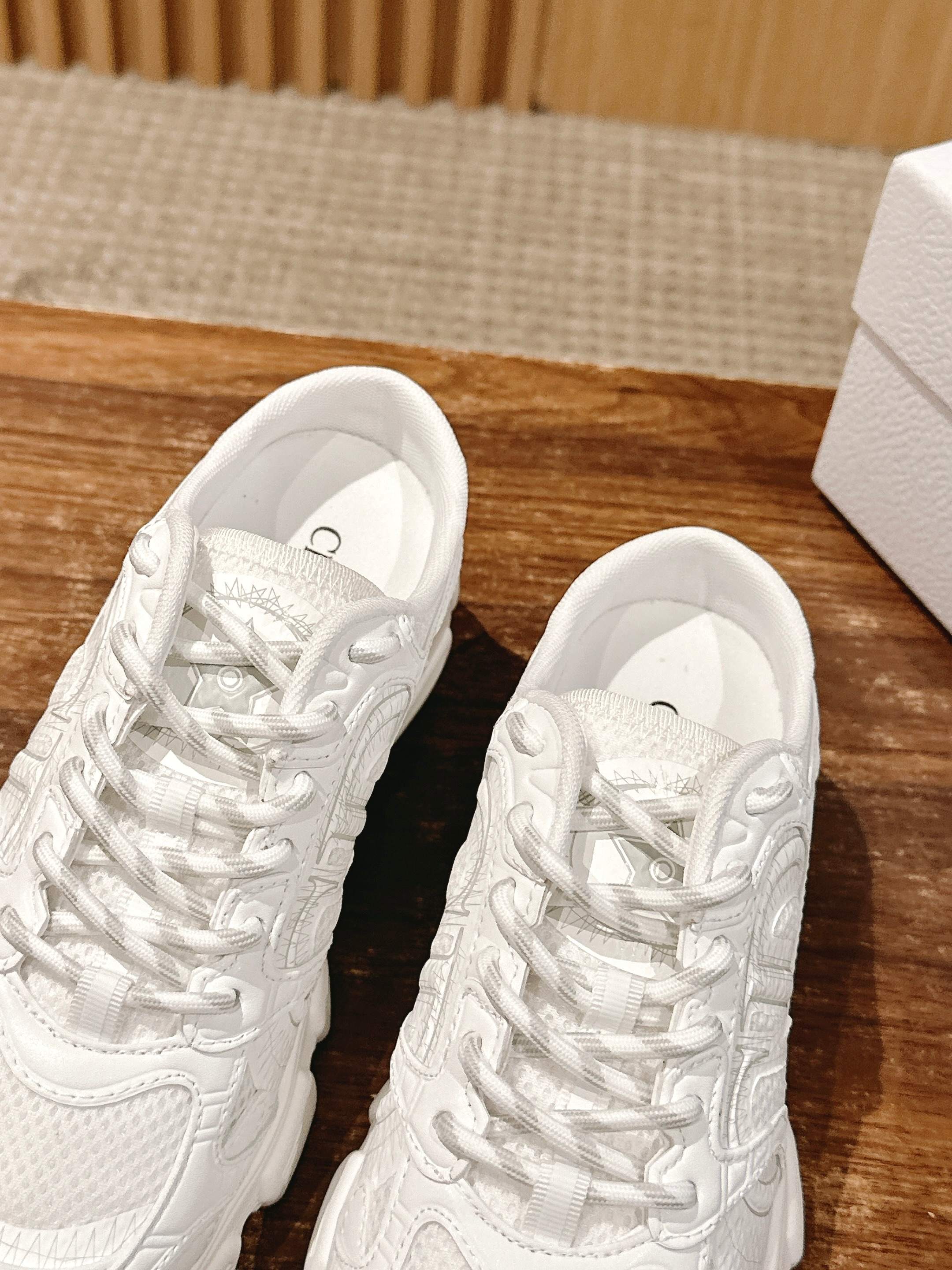 White Dior lace-up sneakers, openwork upper with matching interior lining