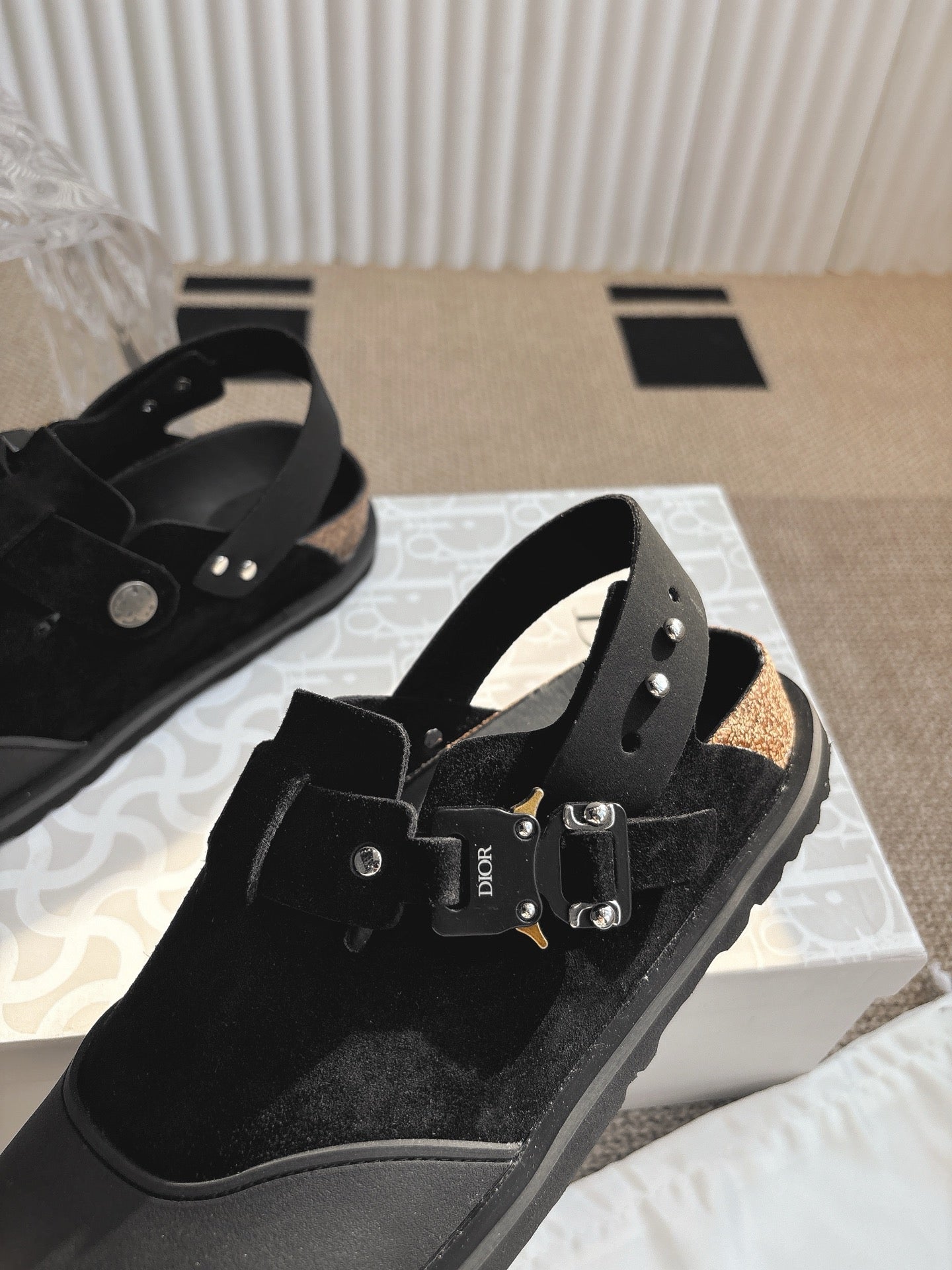 Unisex Dior black buckle shoes with adjustable strap and metal buckle