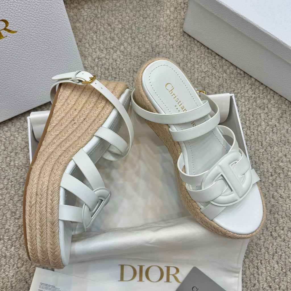 Espadrille wedge sandals with white straps and braided jute wedge platform, gold buckle