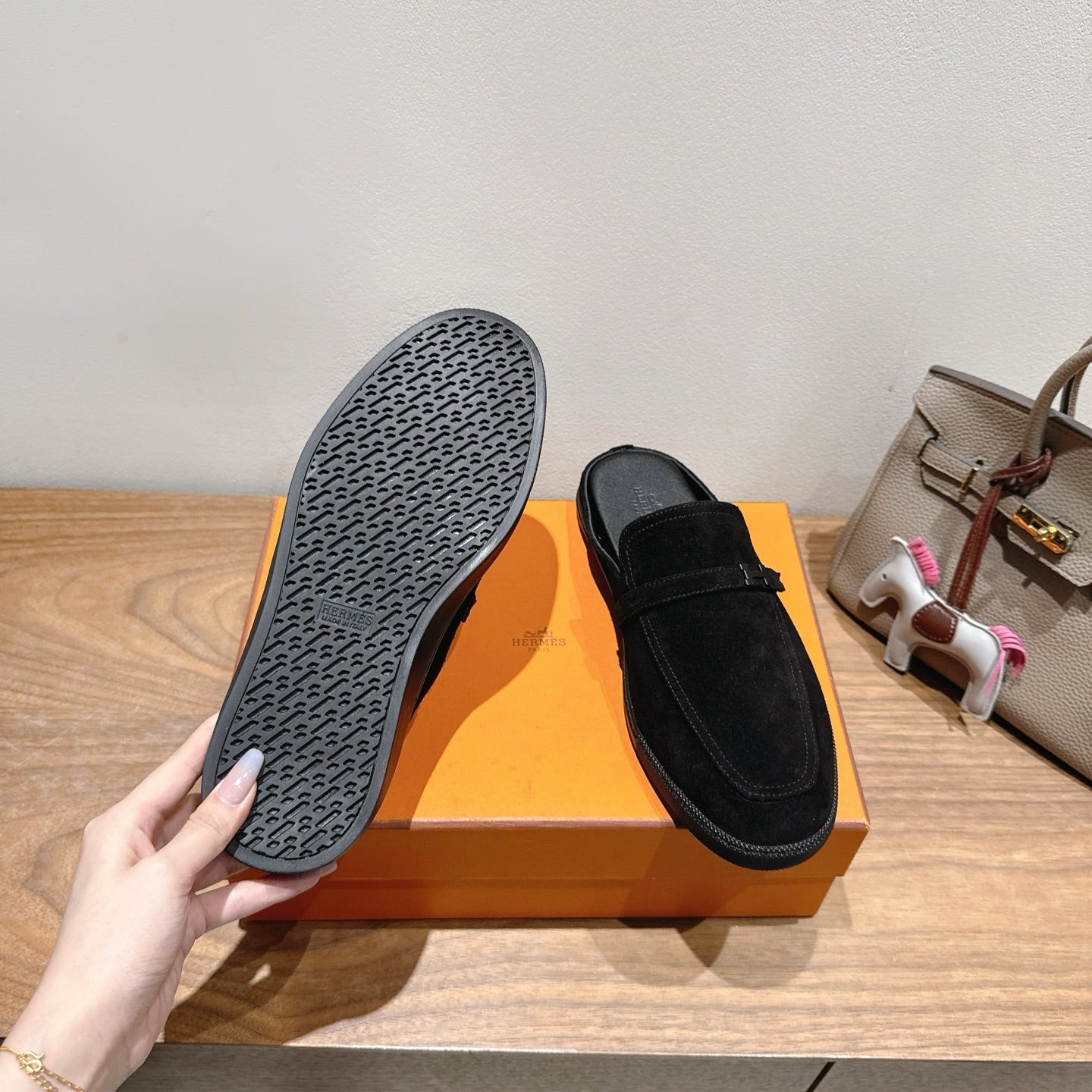 Luxury Shoes Hermes Unisex