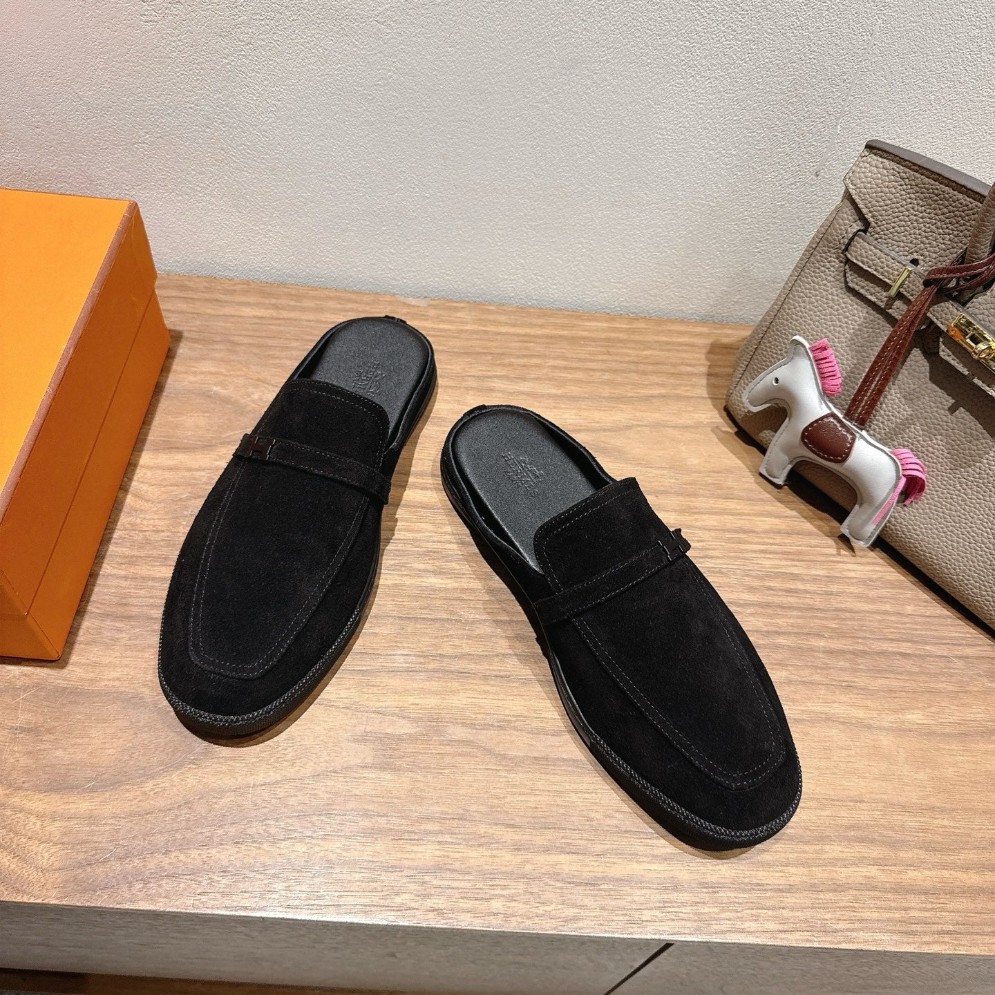 Luxury Shoes Hermes Unisex