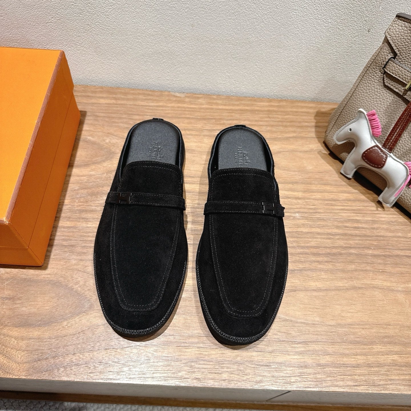 Luxury Shoes Hermes Unisex