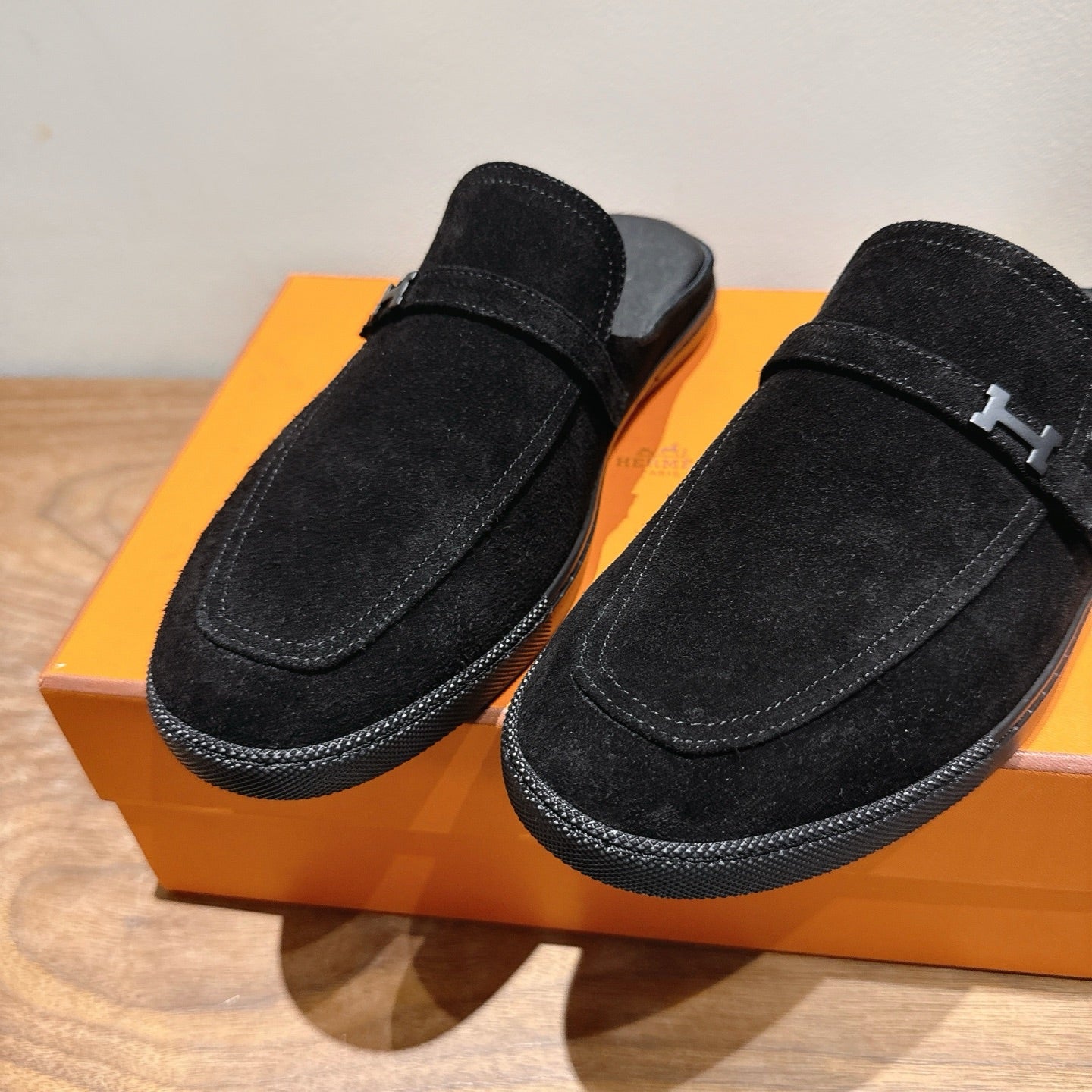 Luxury Shoes Hermes Unisex