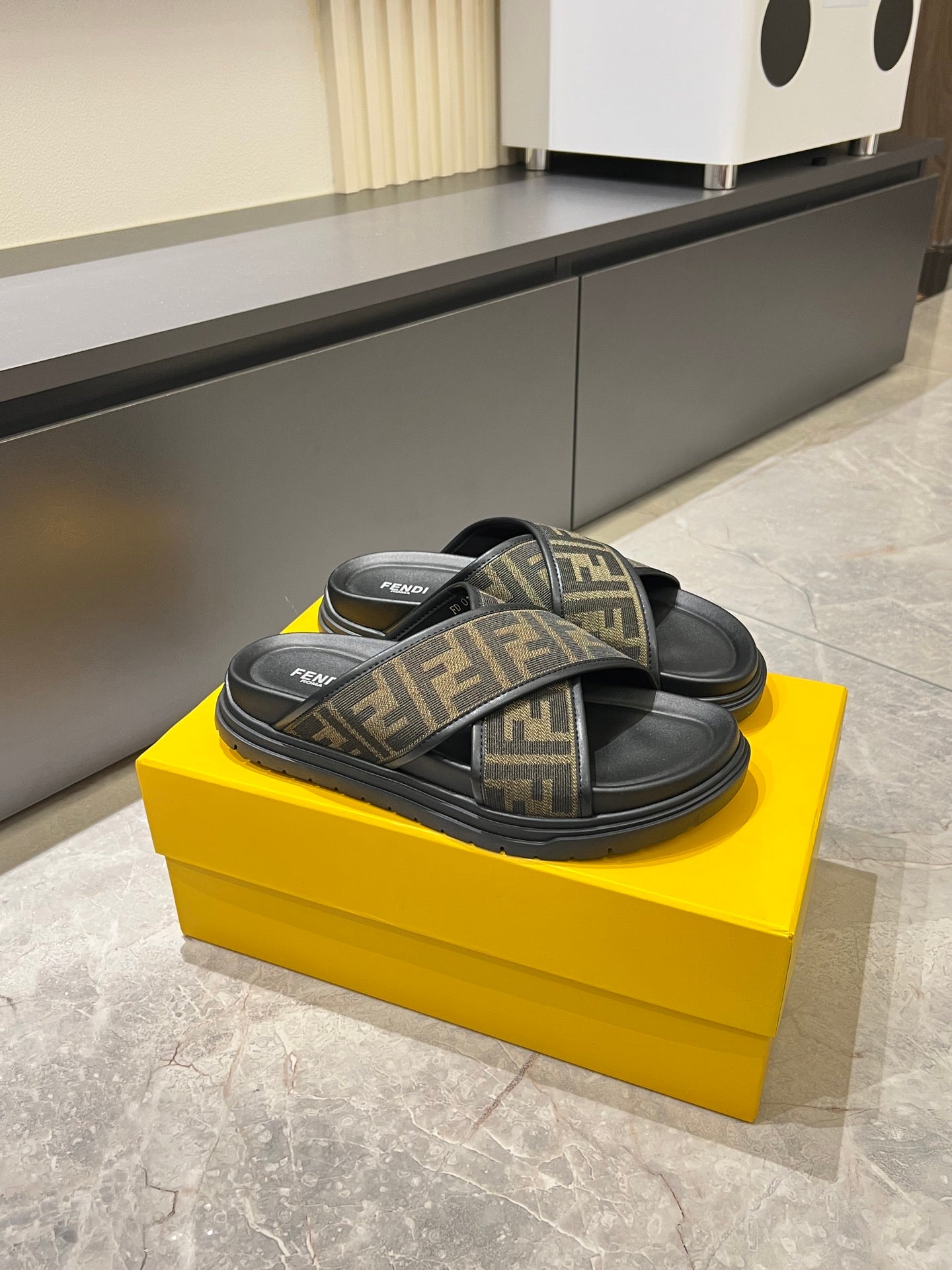 Luxury Shoes Fendi Sandals