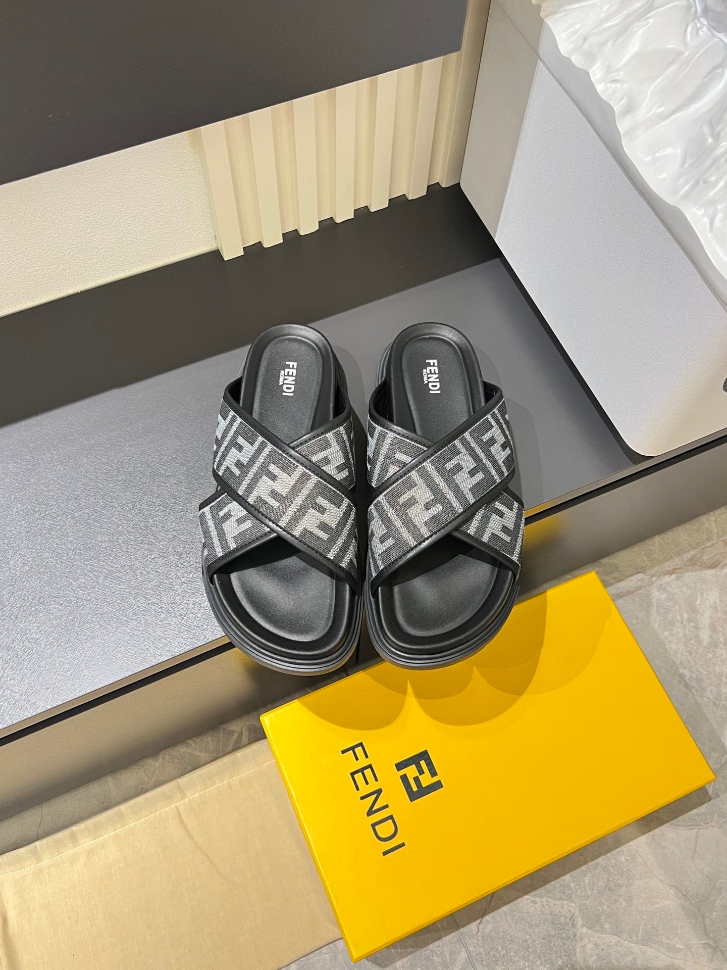 Luxury Shoes Fendi Sandals