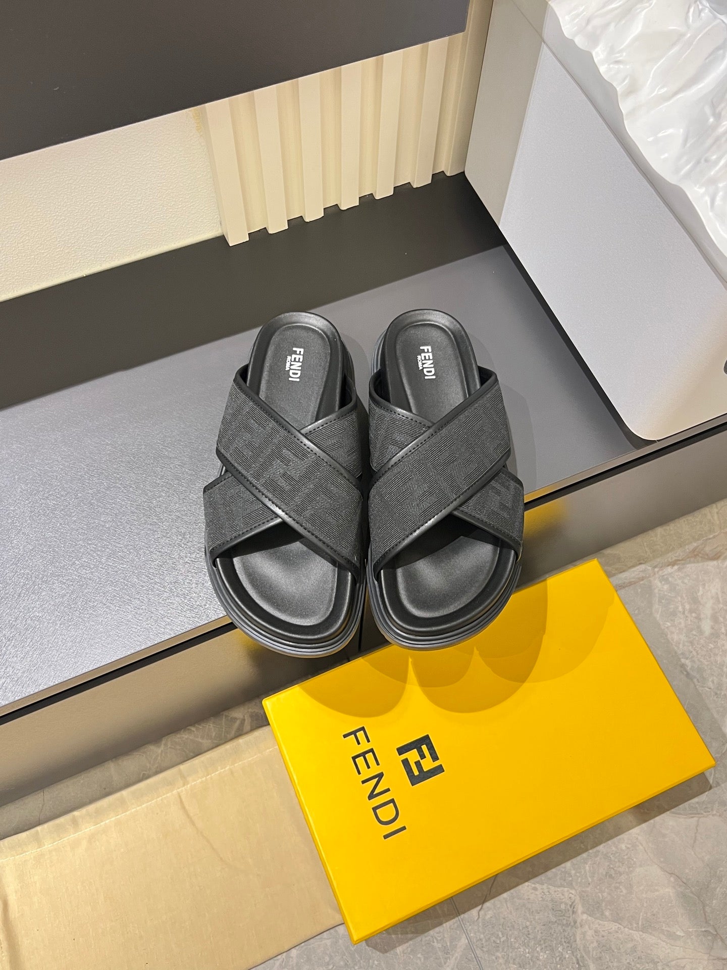 Luxury Shoes Fendi Sandals