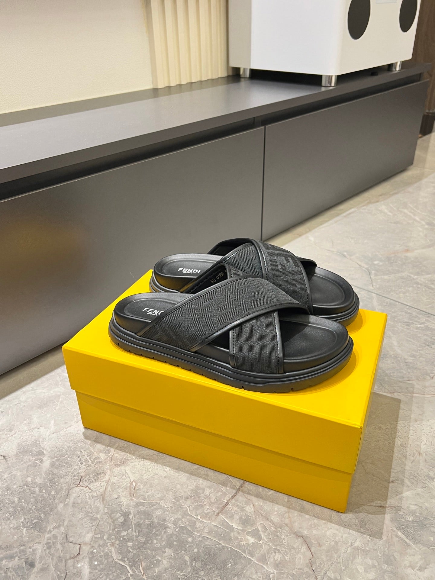 Luxury Shoes Fendi Sandals