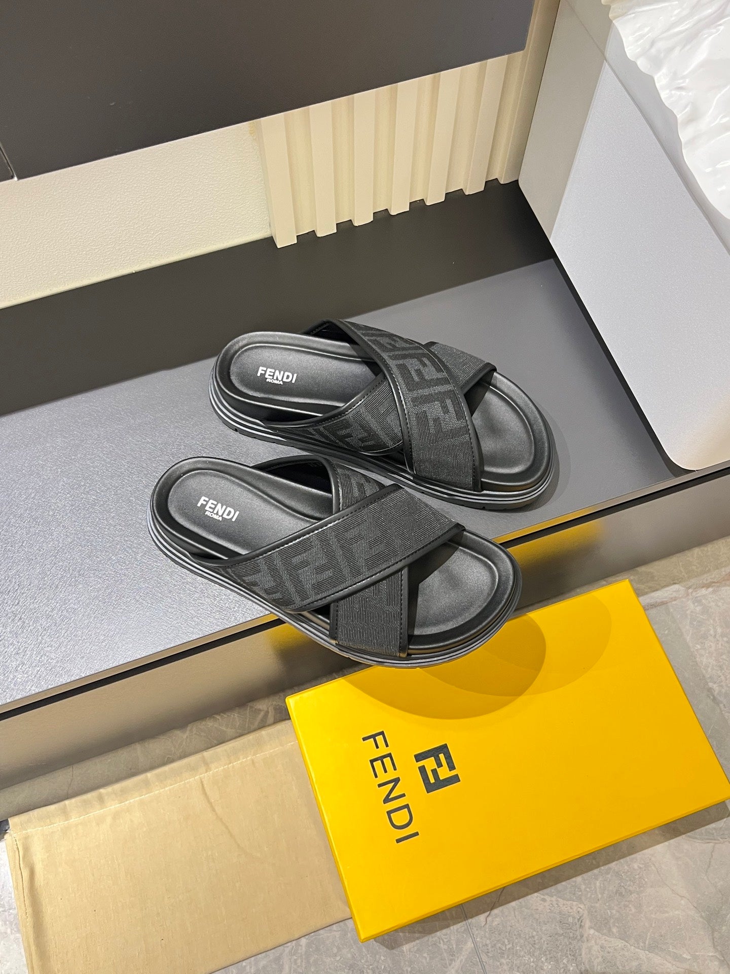 Luxury Shoes Fendi Sandals
