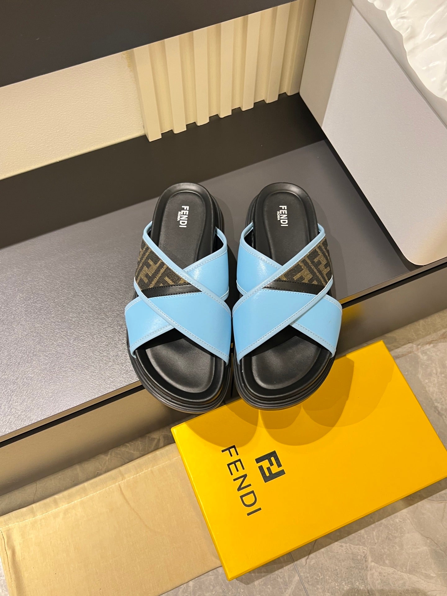 Luxury Shoes Fendi Sandals