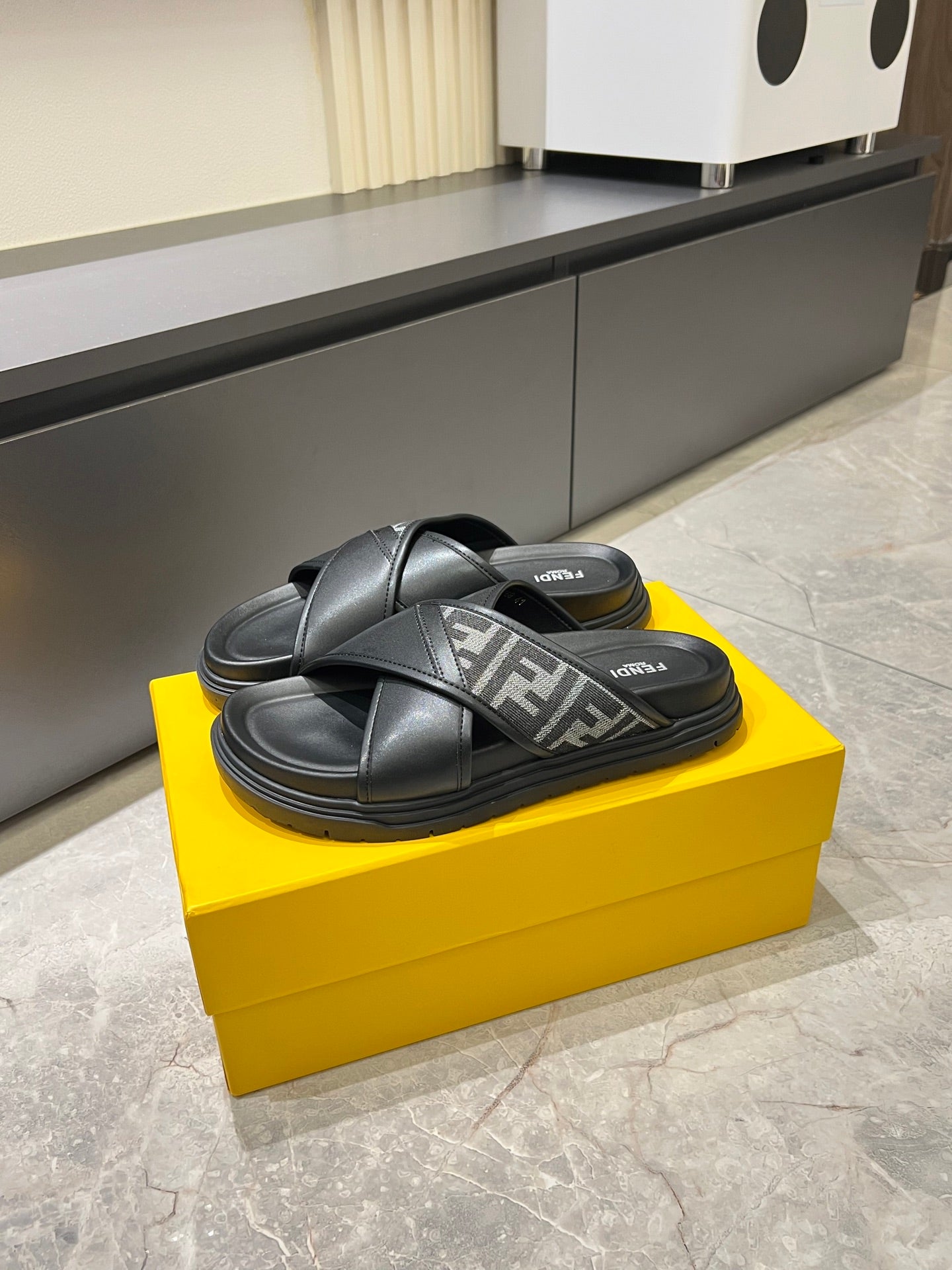Luxury Shoes Fendi Sandals