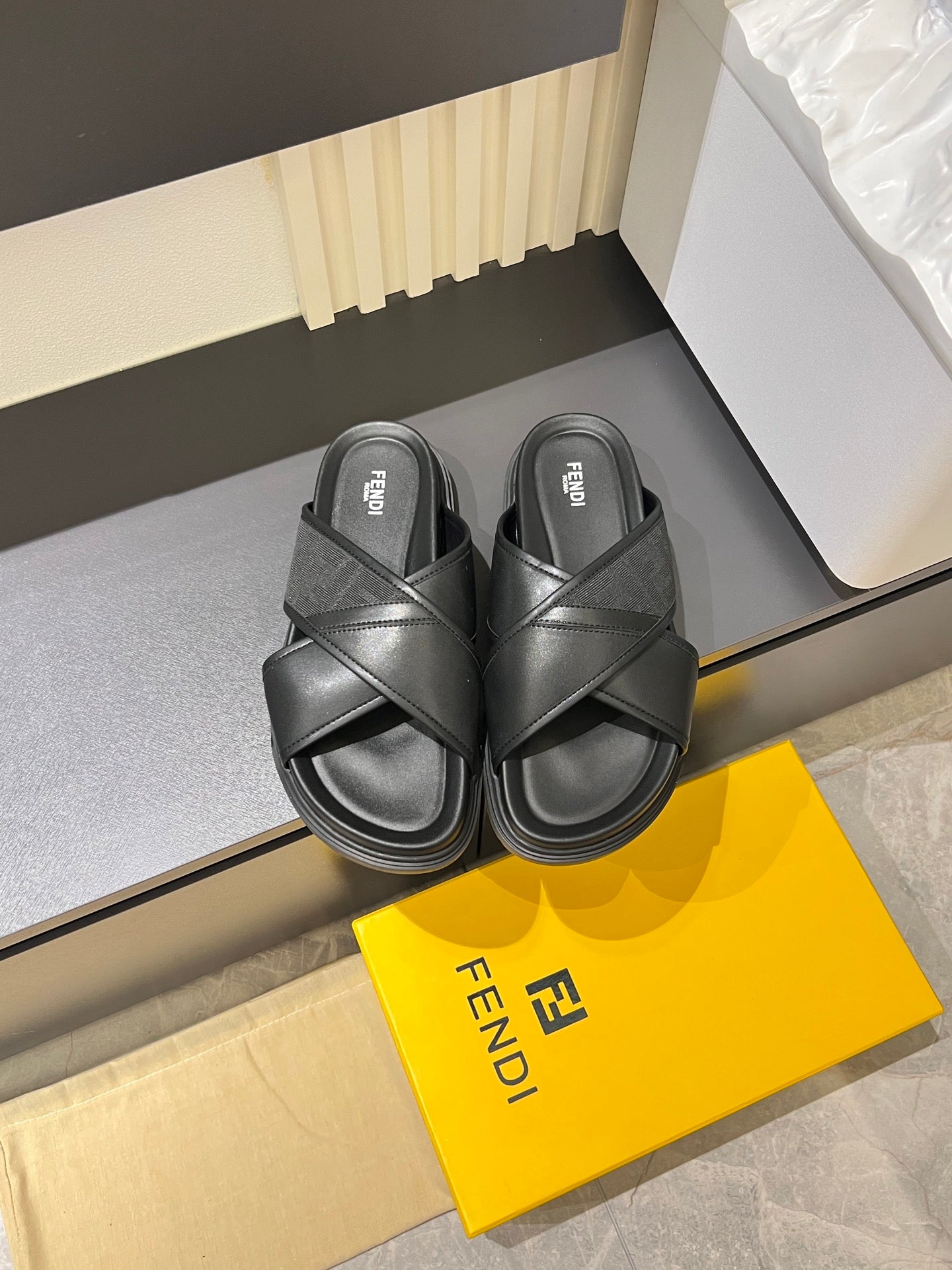Luxury Shoes Fendi Sandals