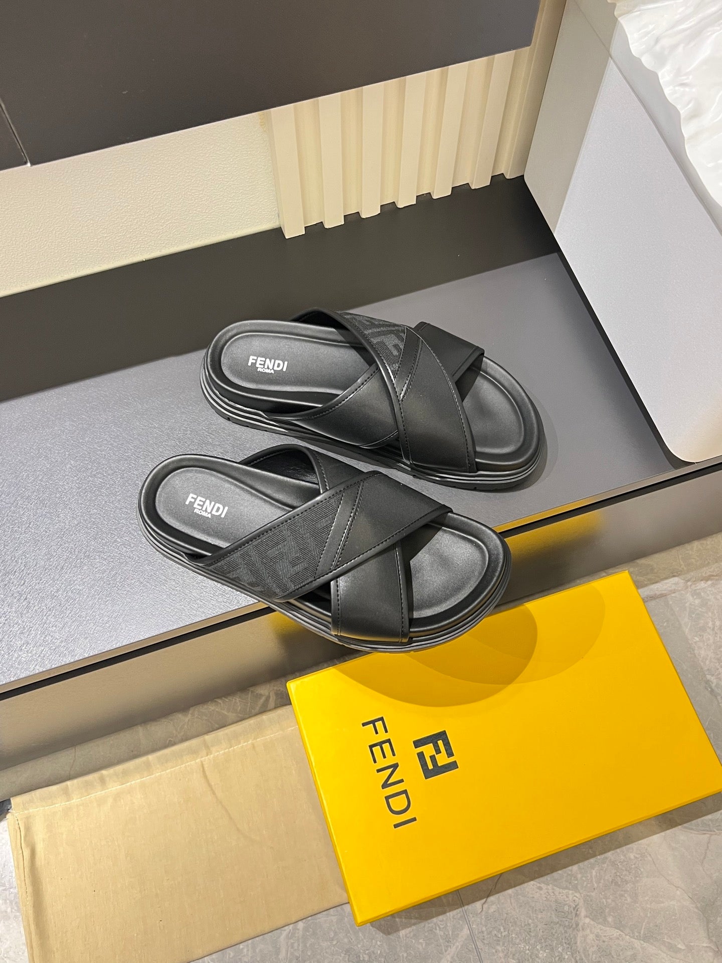 Luxury Shoes Fendi Sandals