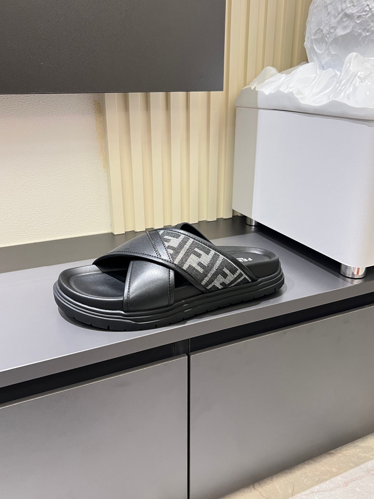 Luxury Shoes Fendi Sandals