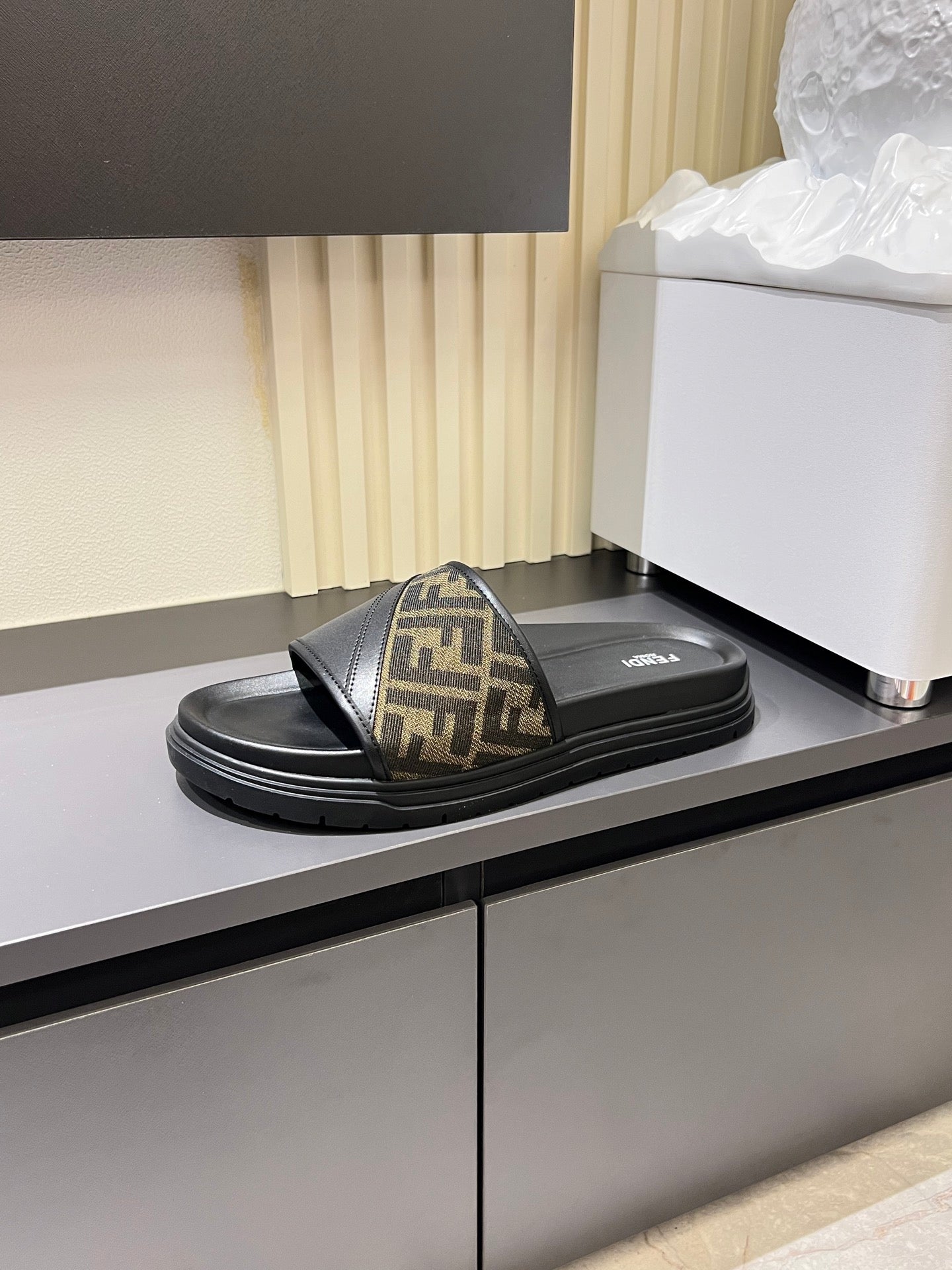Luxury Shoes Fendi Sandals