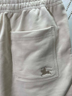 Cream shorts pocket with small embroidered horse logo