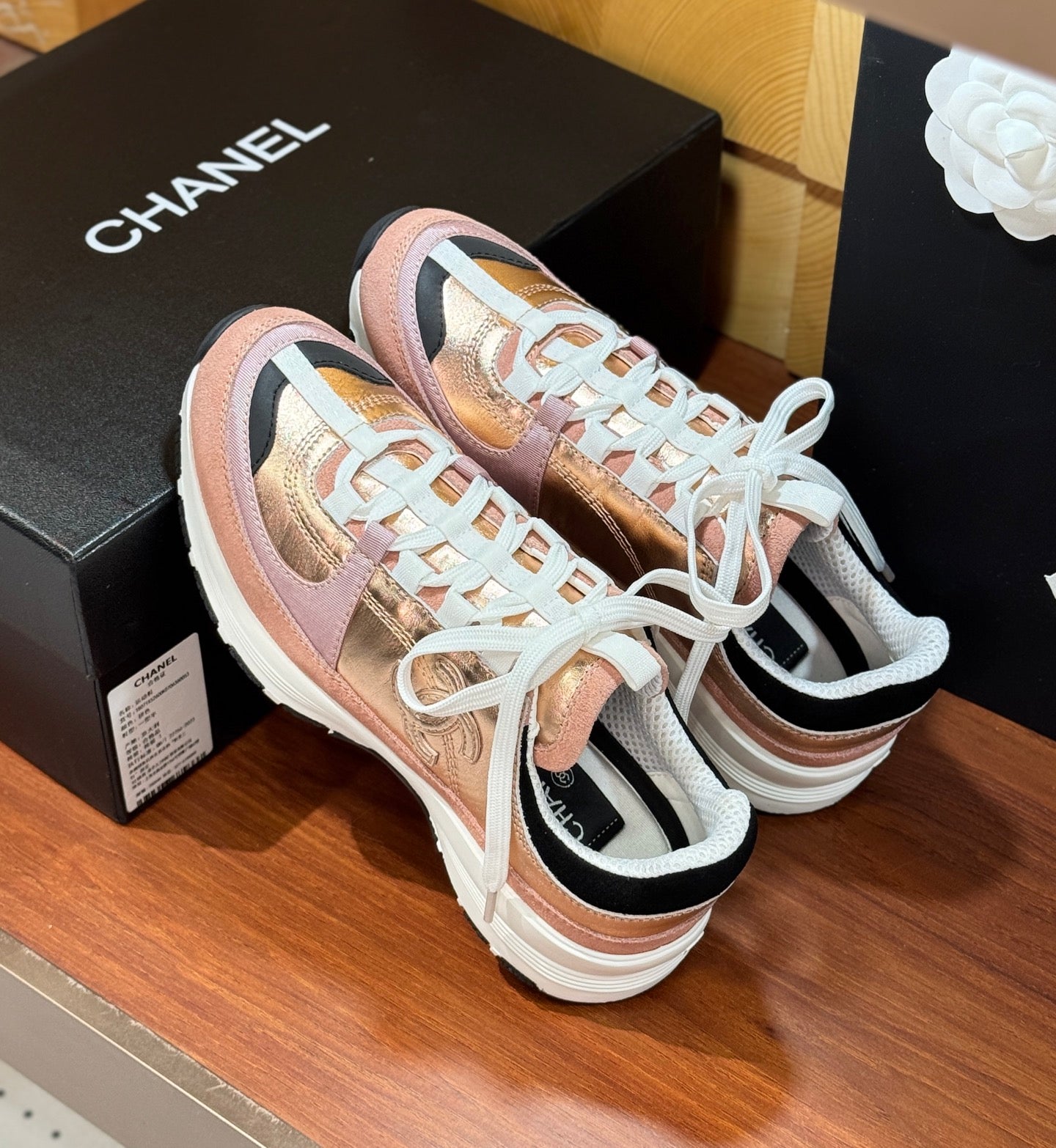 Luxury Shoes Chanel Unisex
