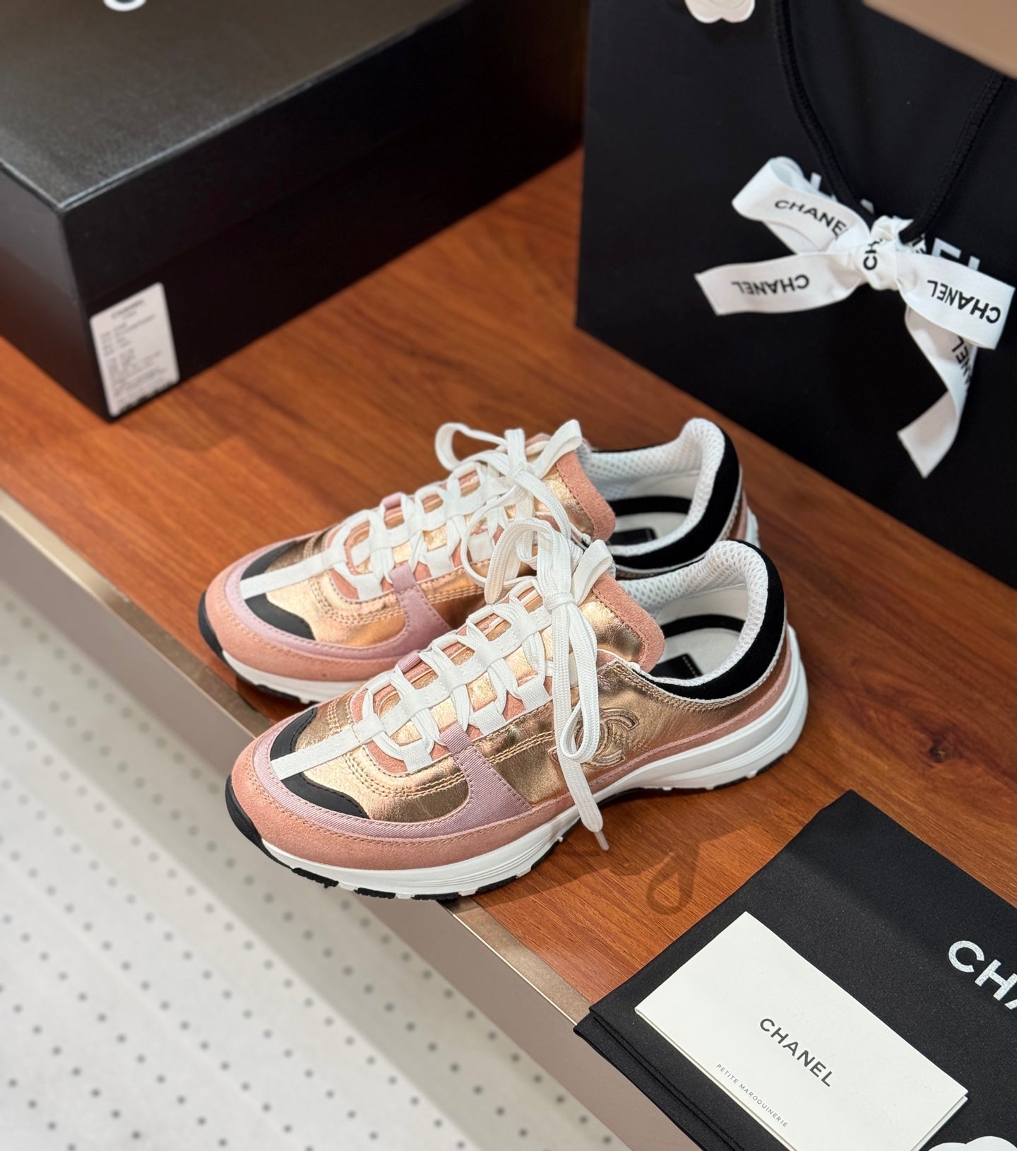 Luxury Shoes Chanel Unisex
