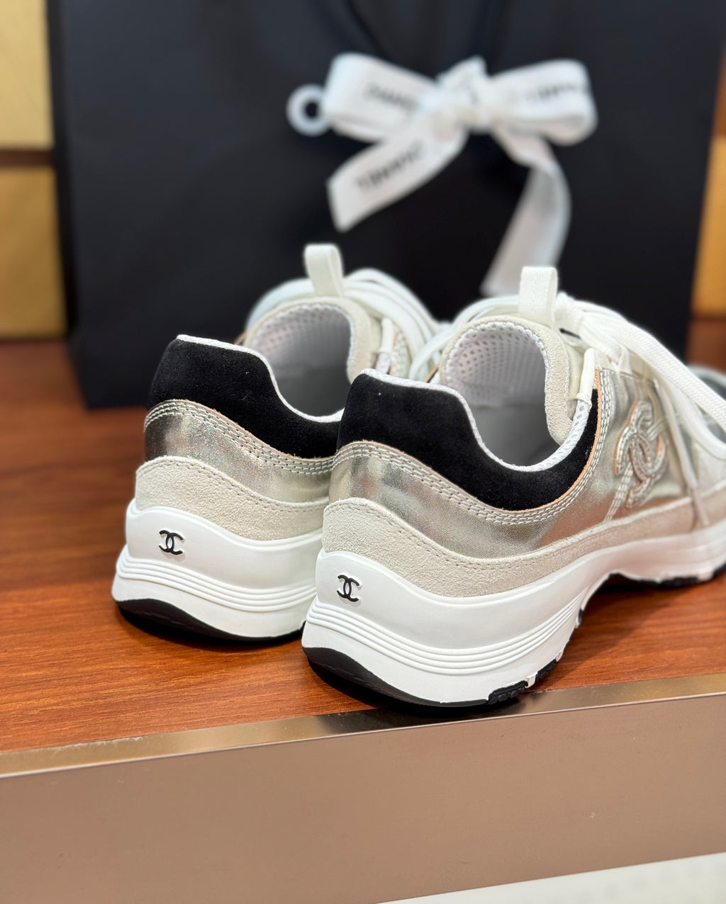 Luxury Shoes Chanel Unisex