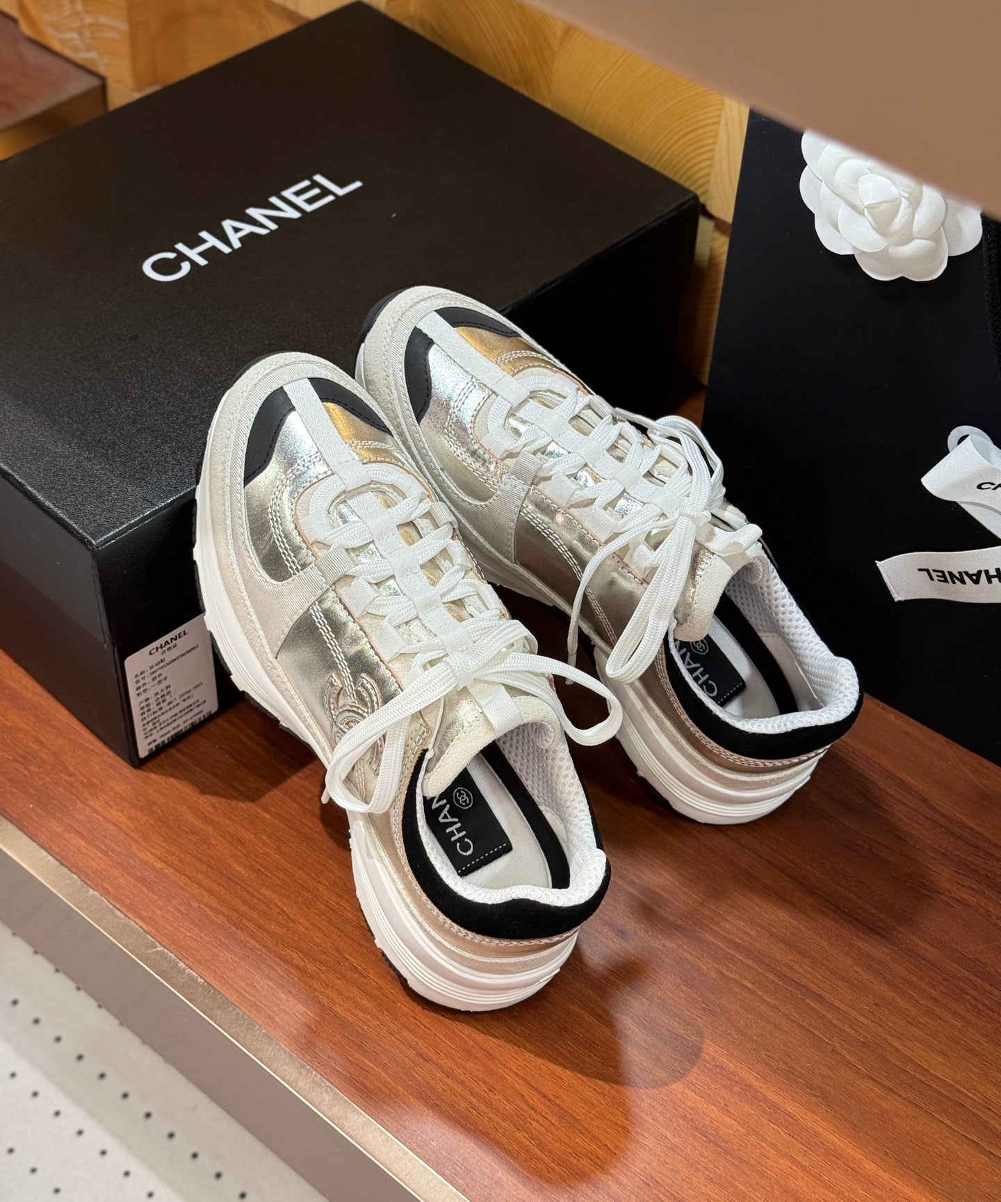 Luxury Shoes Chanel Unisex