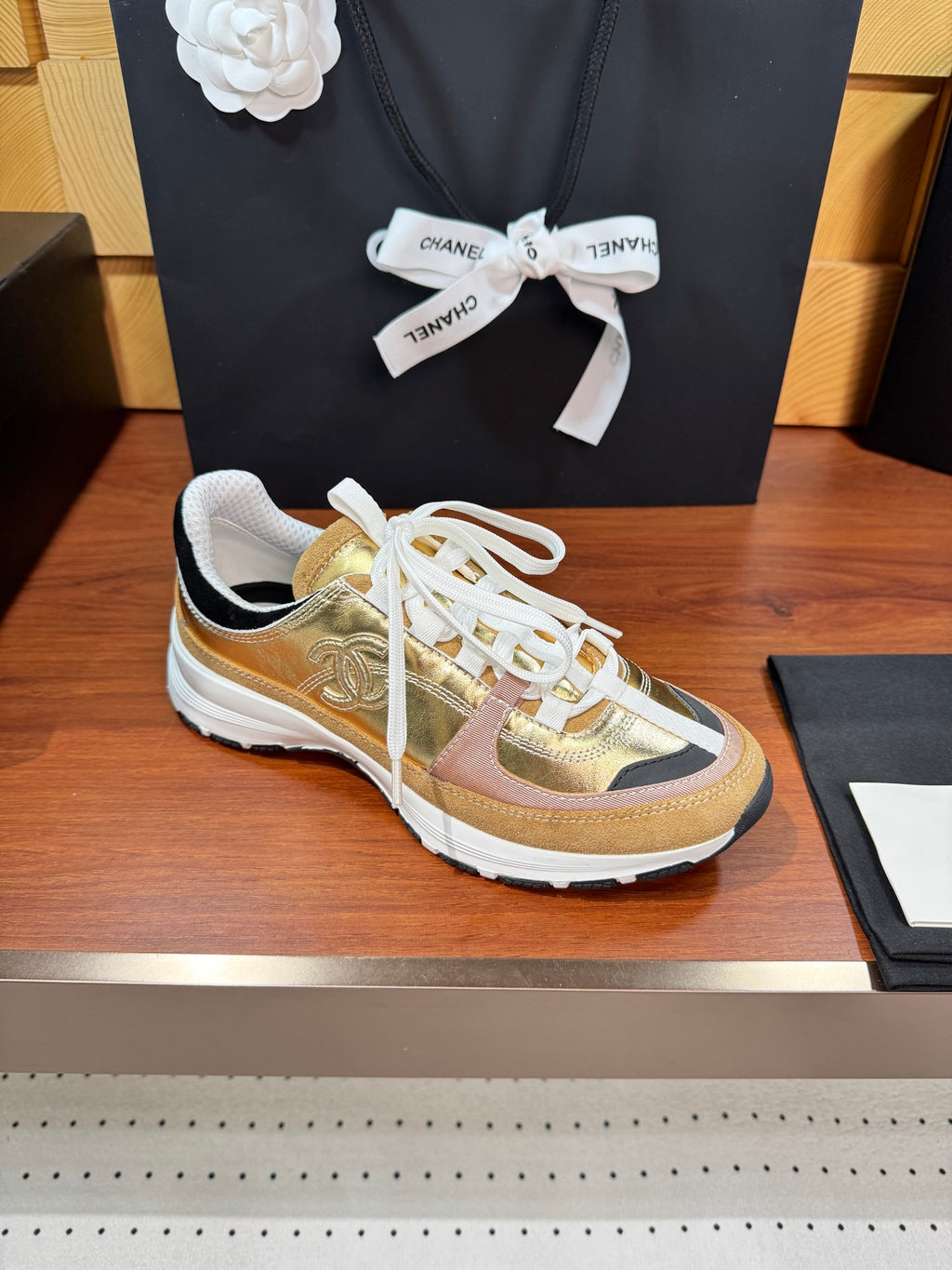 Luxury Shoes Chanel Unisex