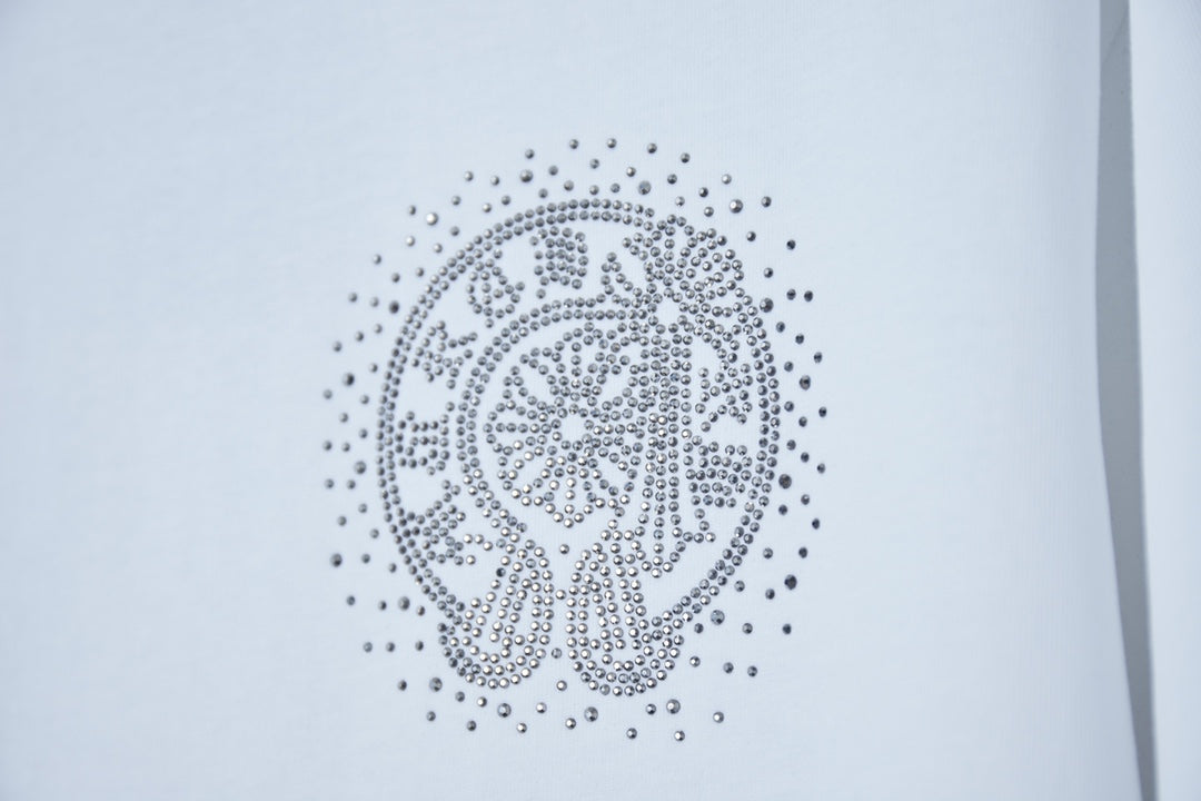 White short-sleeve T-shirt silver rhinestone round medallion detail
