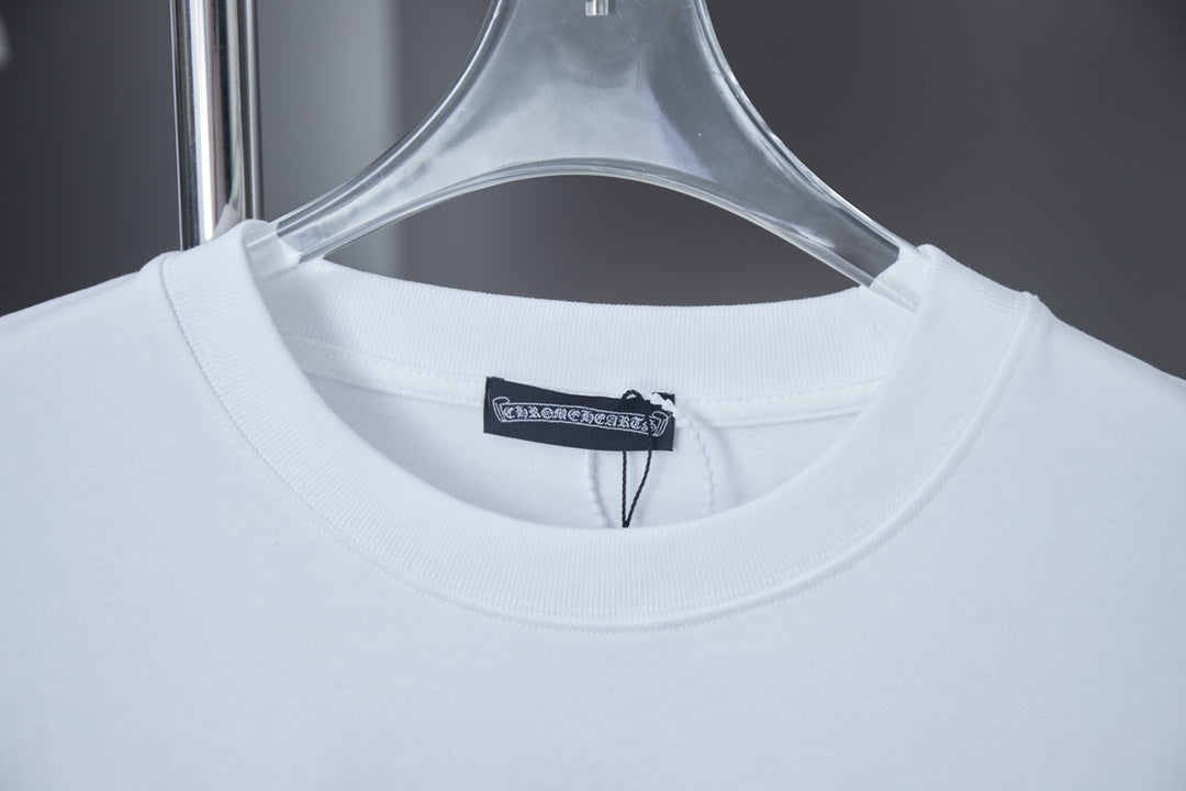 White T-shirt neckline with ribbed collar and brand tag