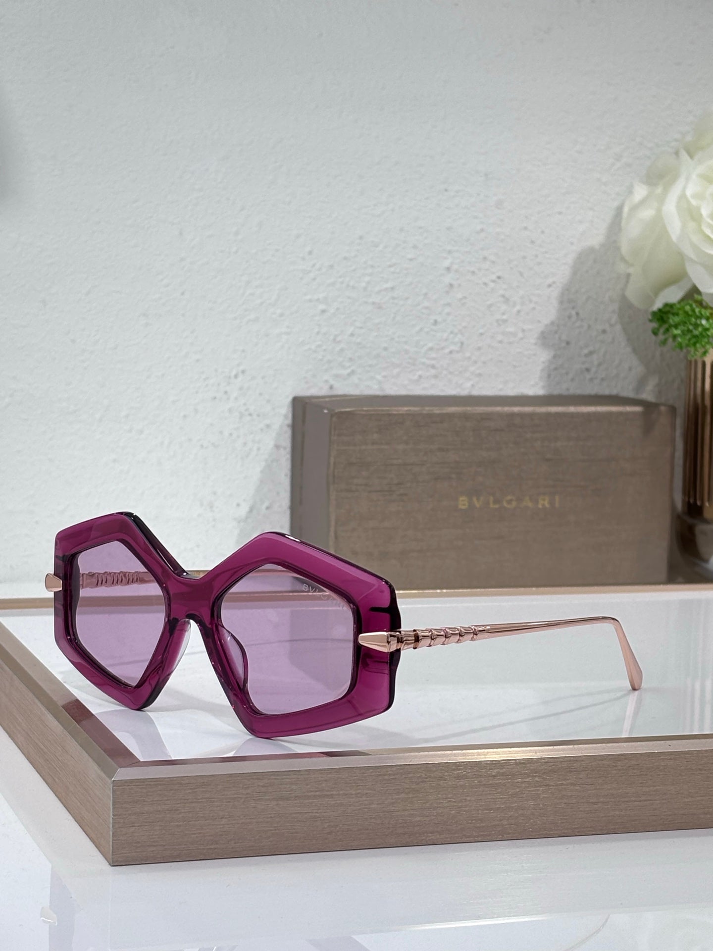 Sunglasses, magenta oversized square frames with pink tinted lenses and gold temples