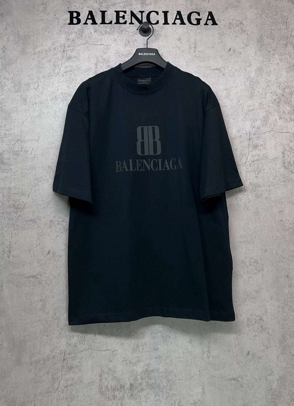 Black Balenciaga logo graphic T-shirt, short sleeves, crew neck