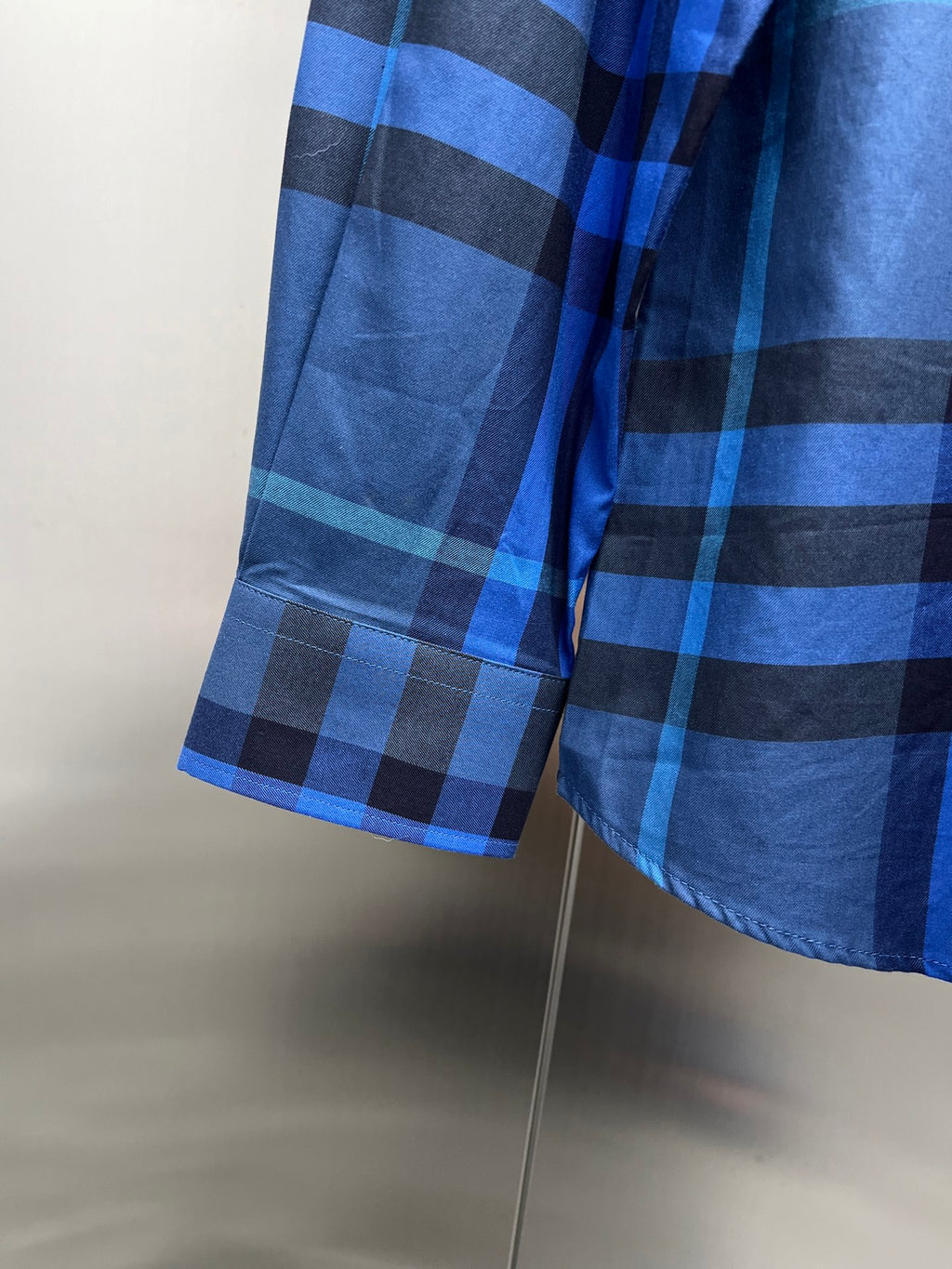 Burberry long-sleeve check shirt hem side, blue plaid