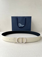 Light beige leather belt with Dior D-ring buckle, embossed logo