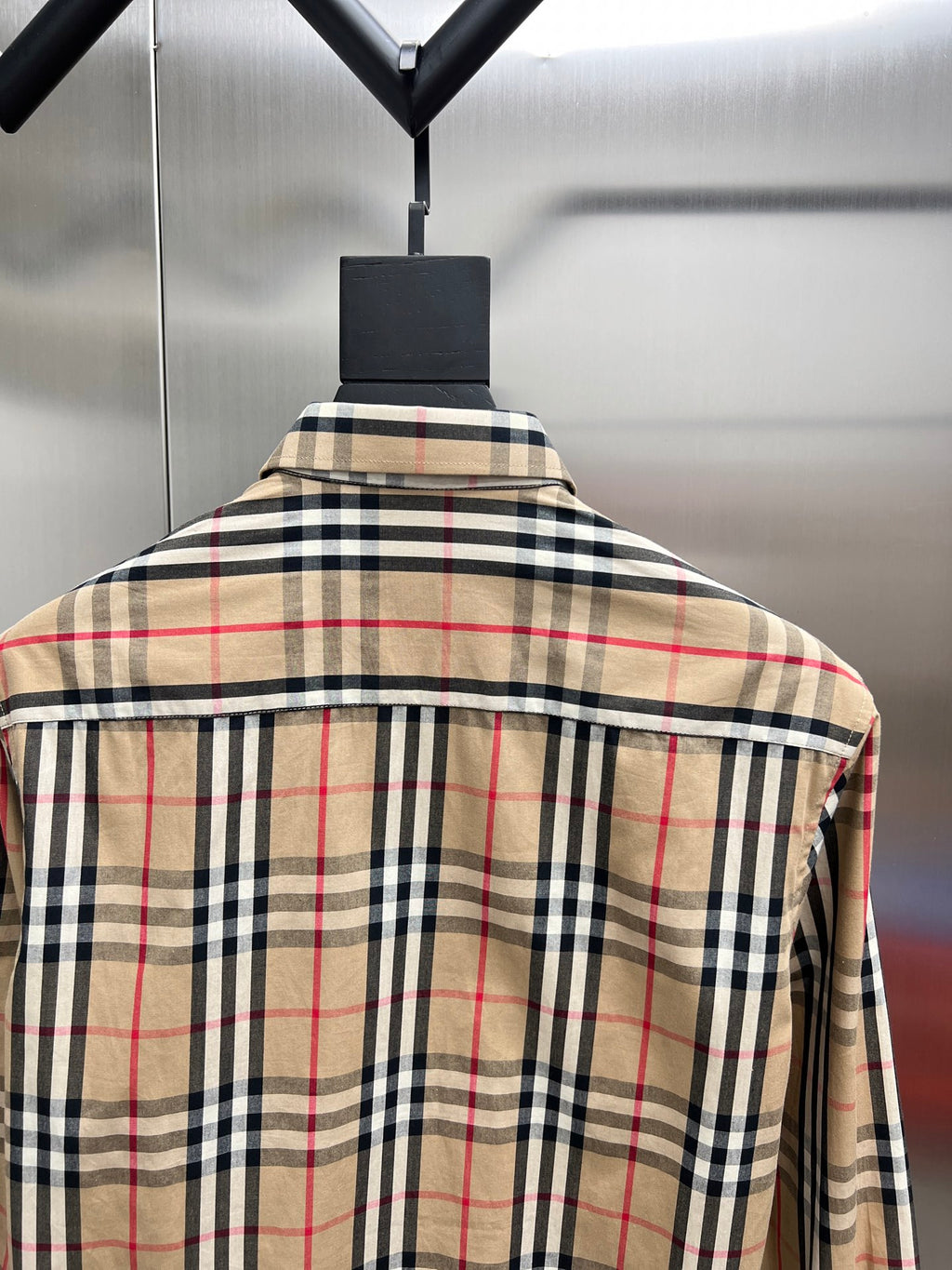 Burberry plaid long-sleeve shirt back with contrast collar trim