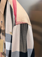 Plaid long-sleeve shirt sleeve with red-trim inner seam detail
