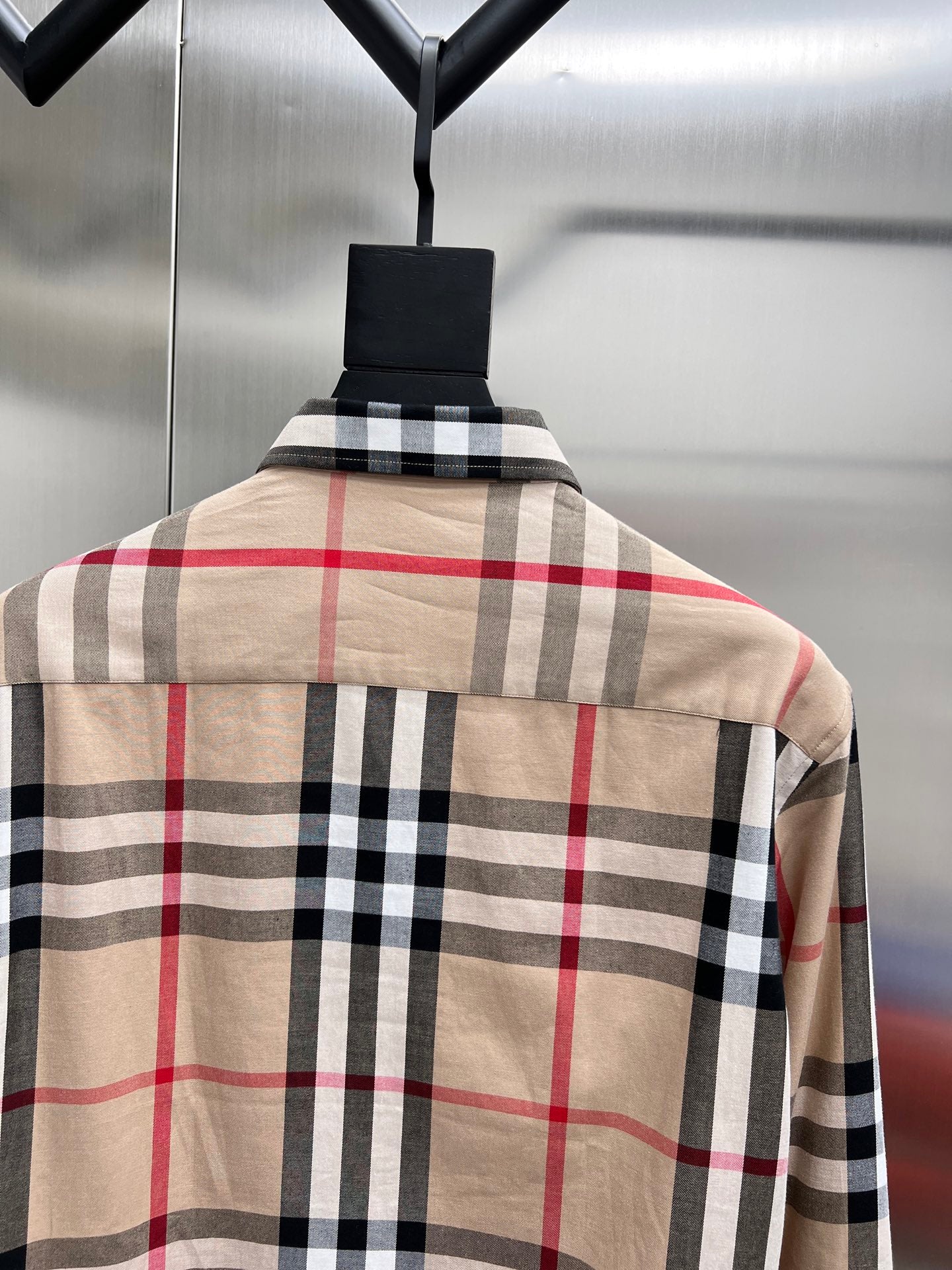 Burberry plaid long-sleeve shirt back, beige with black and red check