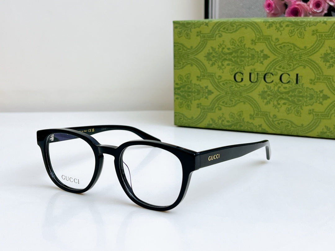 Black Gucci eyeglasses side view with thick temples and clear lenses