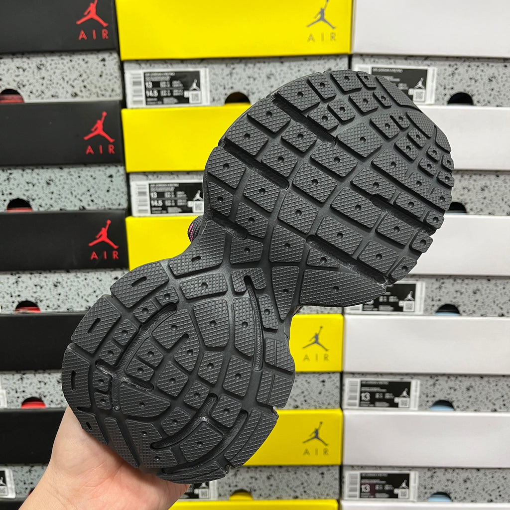 Balenciaga dark gray sneaker outsole with deep rubber traction tread