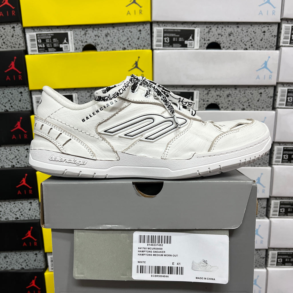 Balenciaga white leather low-top sneaker, lace-up, side logo and stitched panels