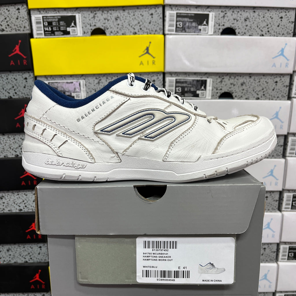 White Balenciaga unisex sneakers with blue lining, lace-up and raised logo detail
