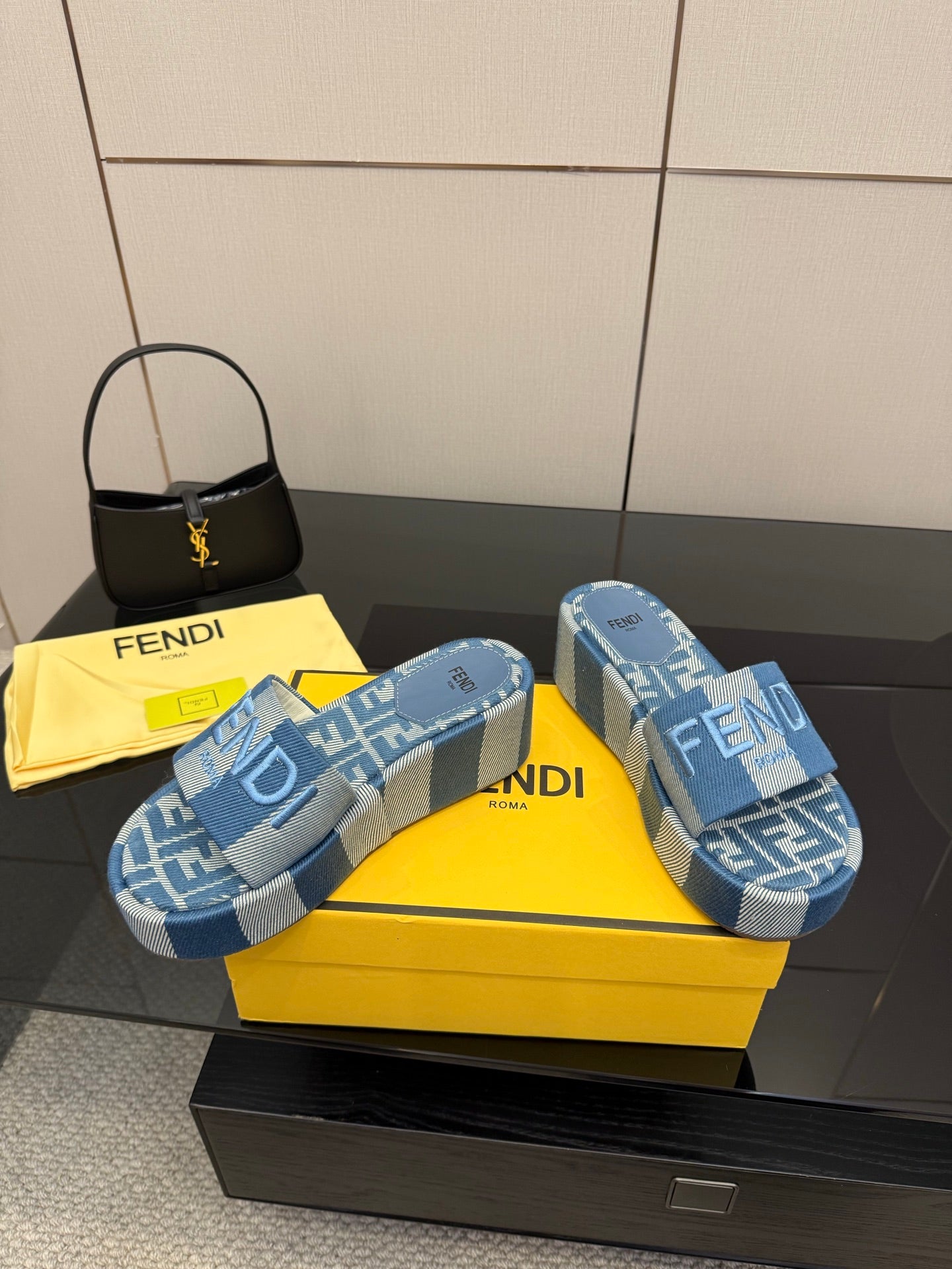 Luxury Shoes Fendi Ladies