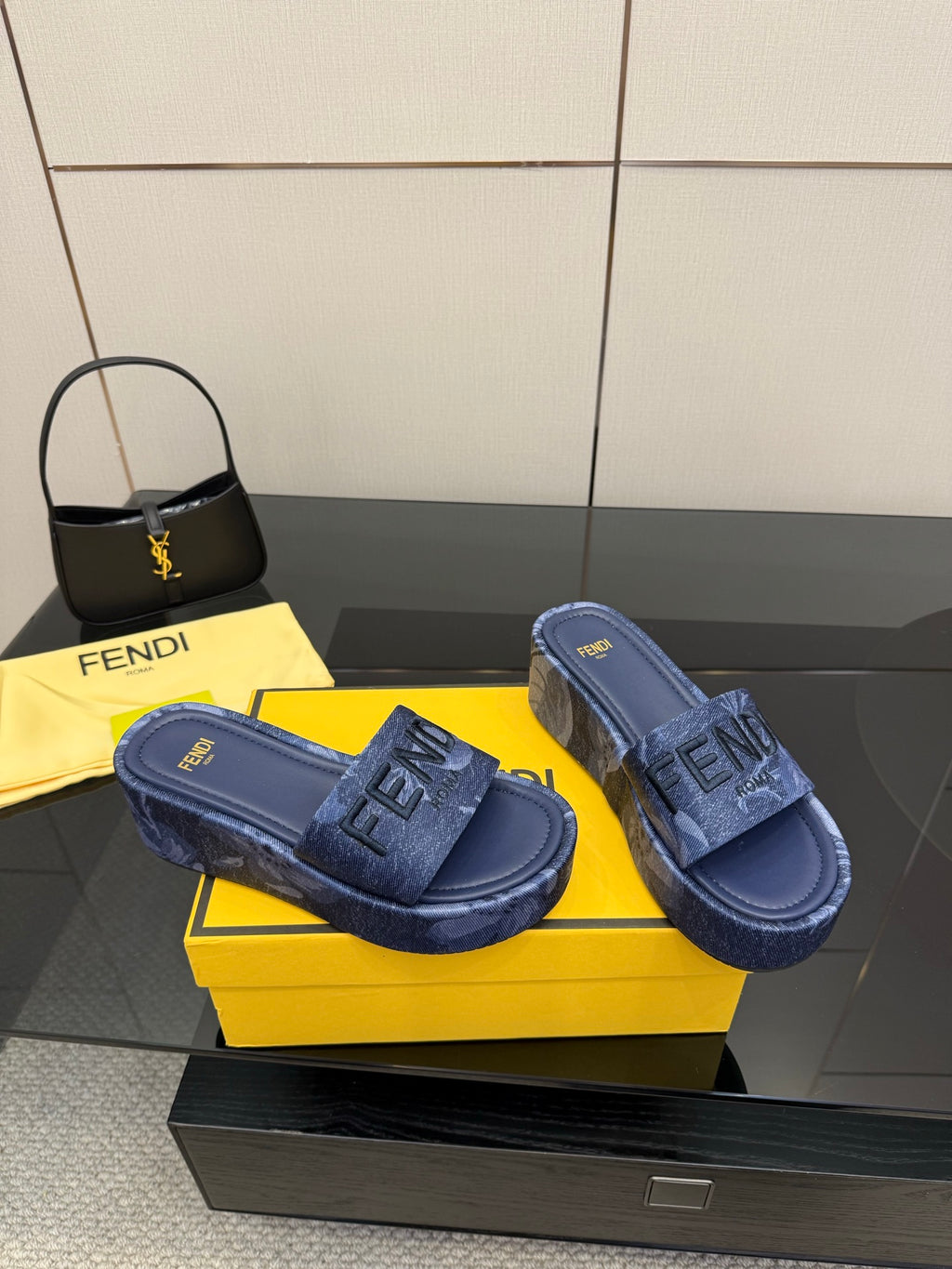 Luxury Shoes Fendi Ladies