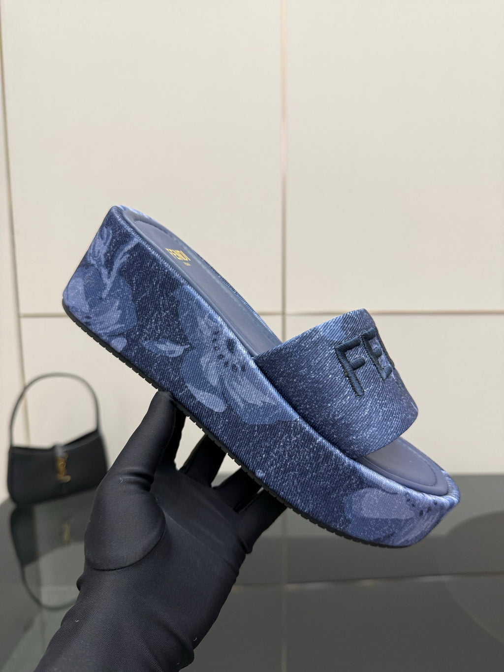 Luxury Shoes Fendi Ladies