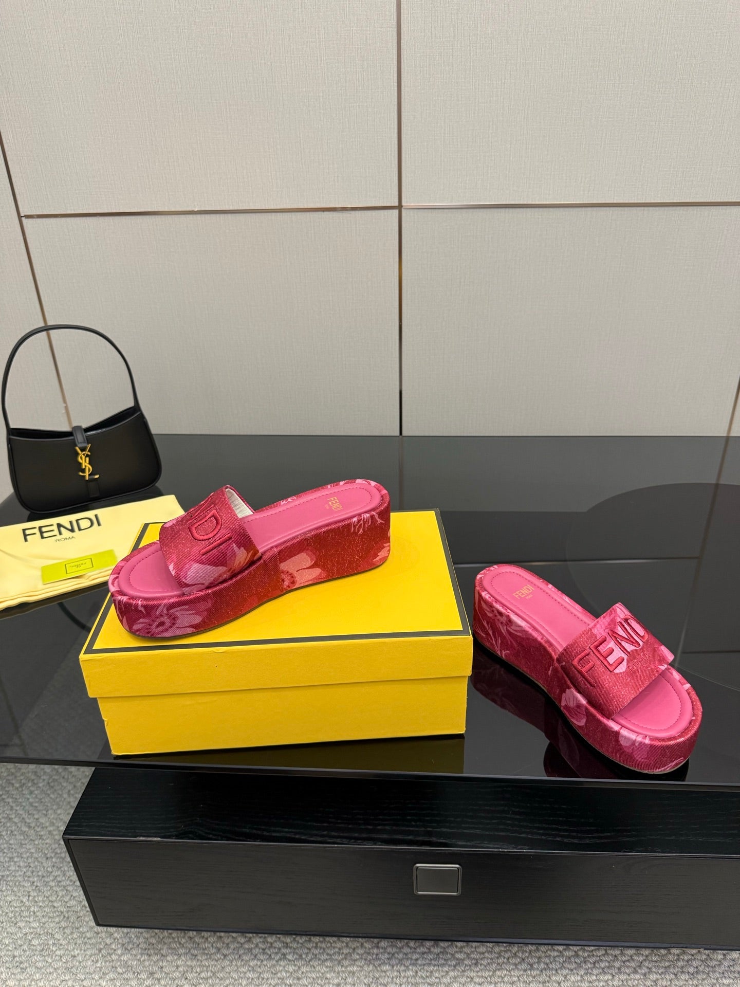 Luxury Shoes Fendi Ladies