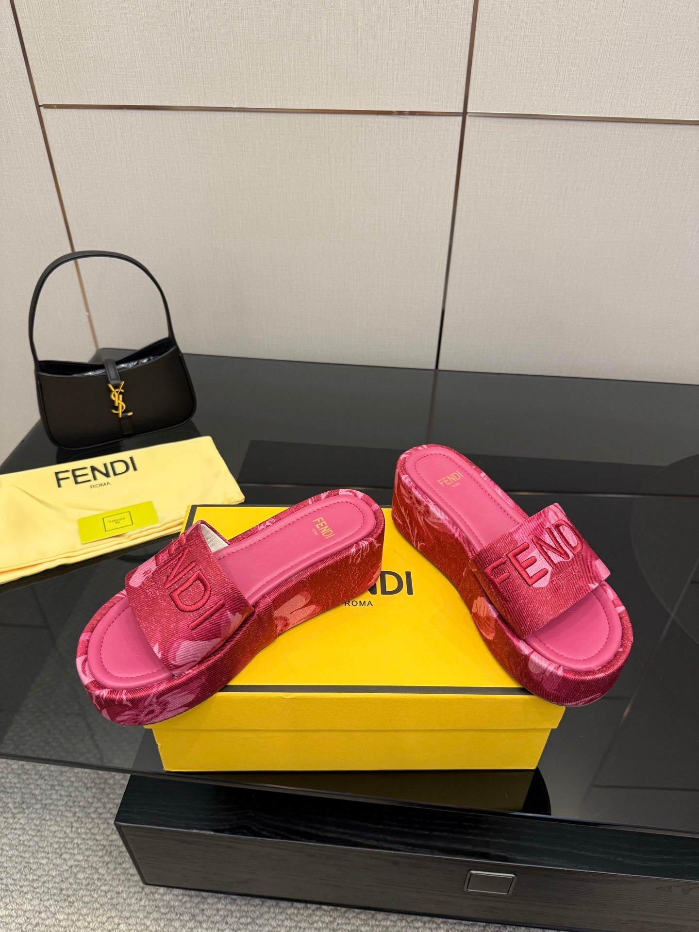 Luxury Shoes Fendi Ladies