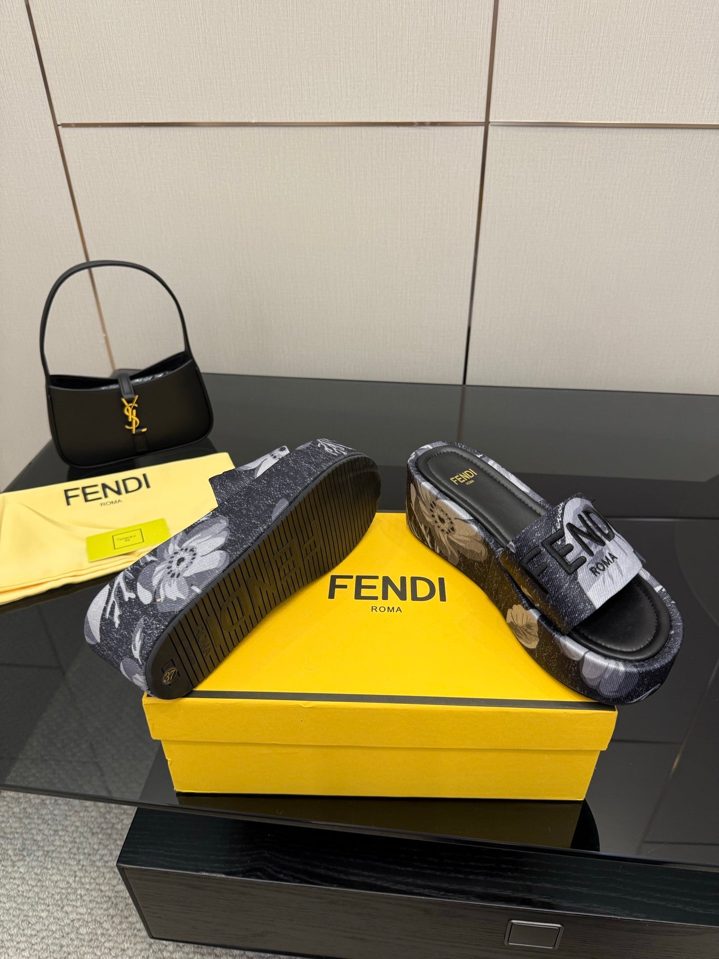 Luxury Shoes Fendi Ladies