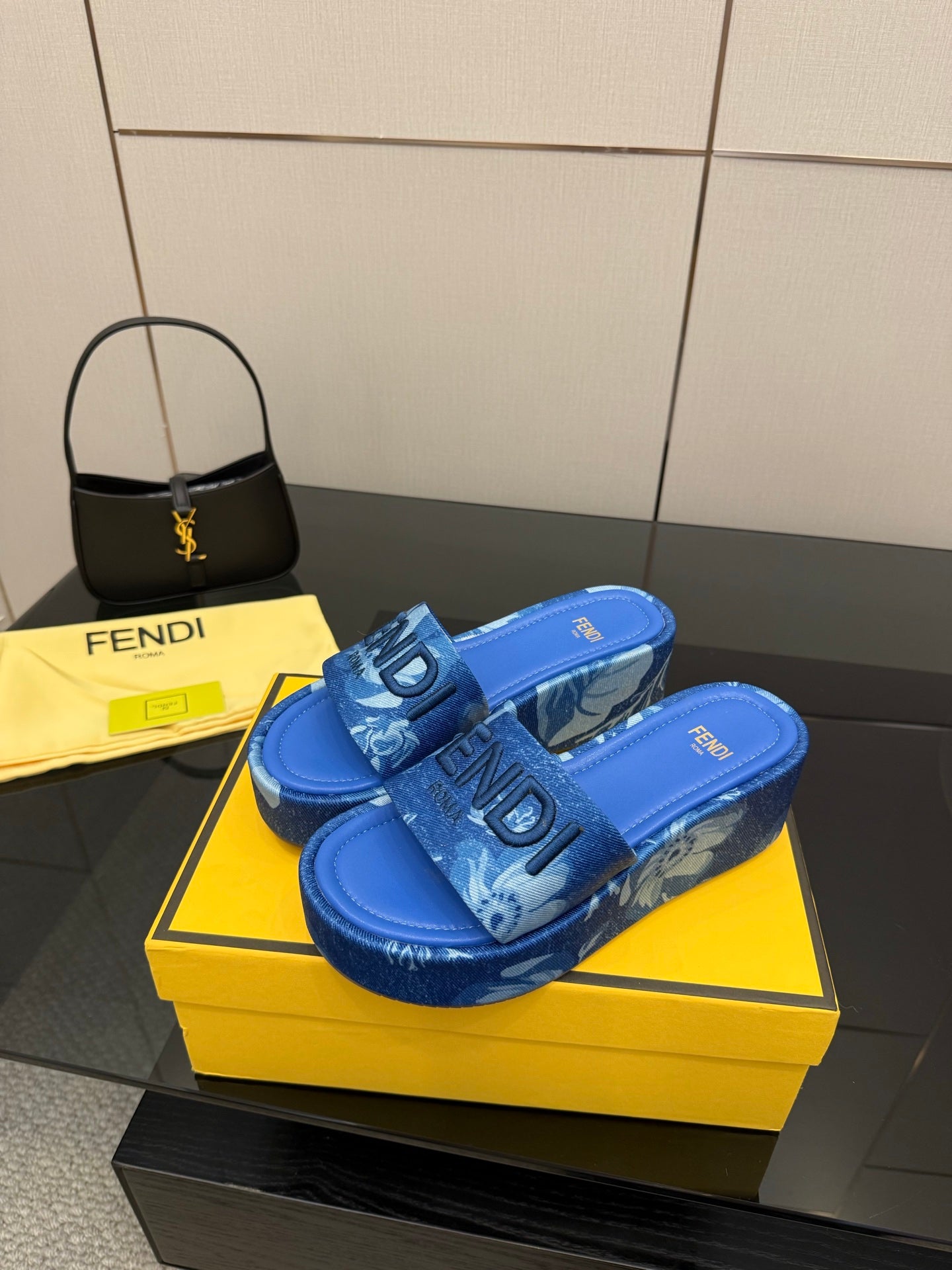 Luxury Shoes Fendi Ladies