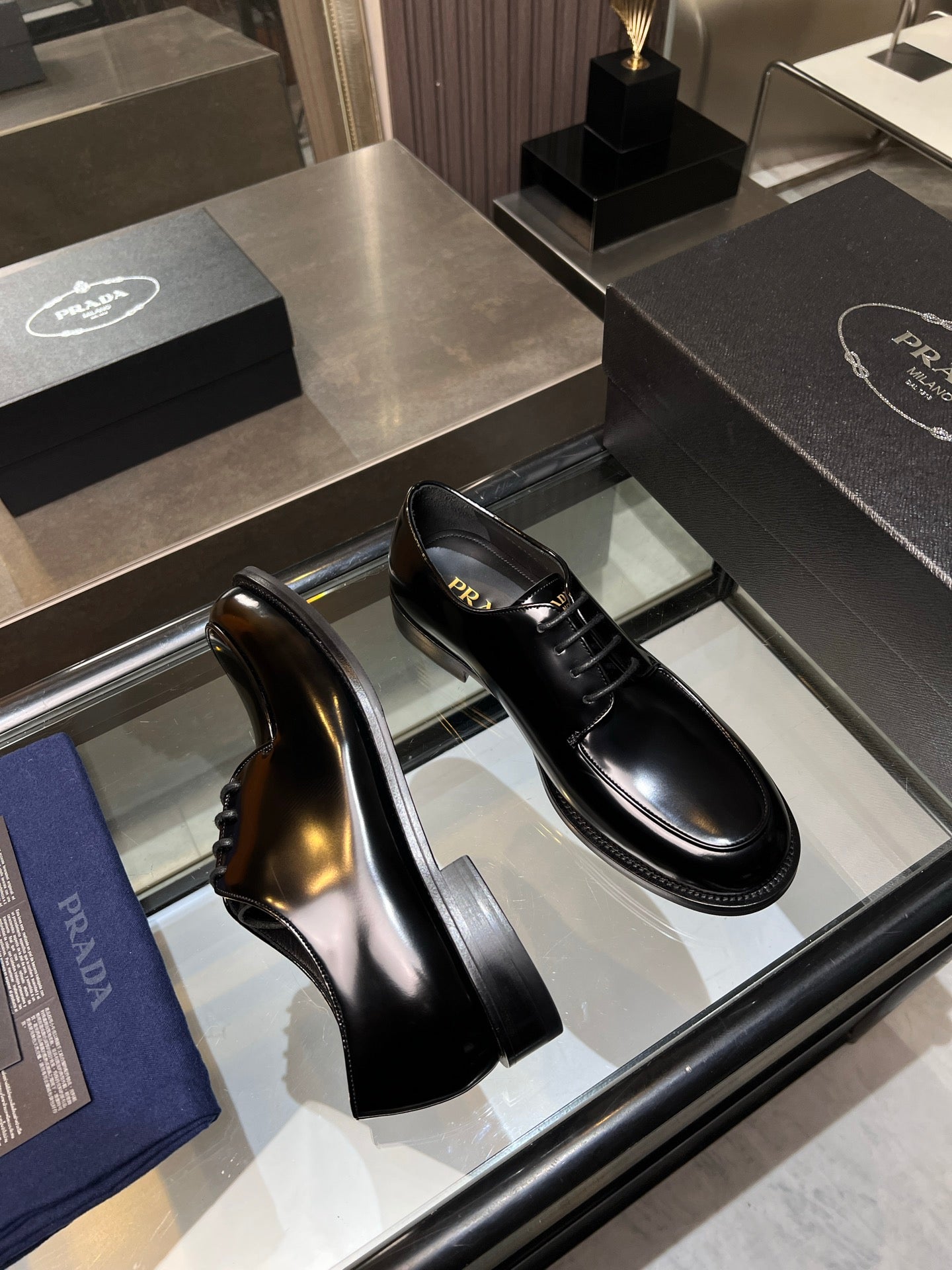 Luxury Shoes Prada Unisex