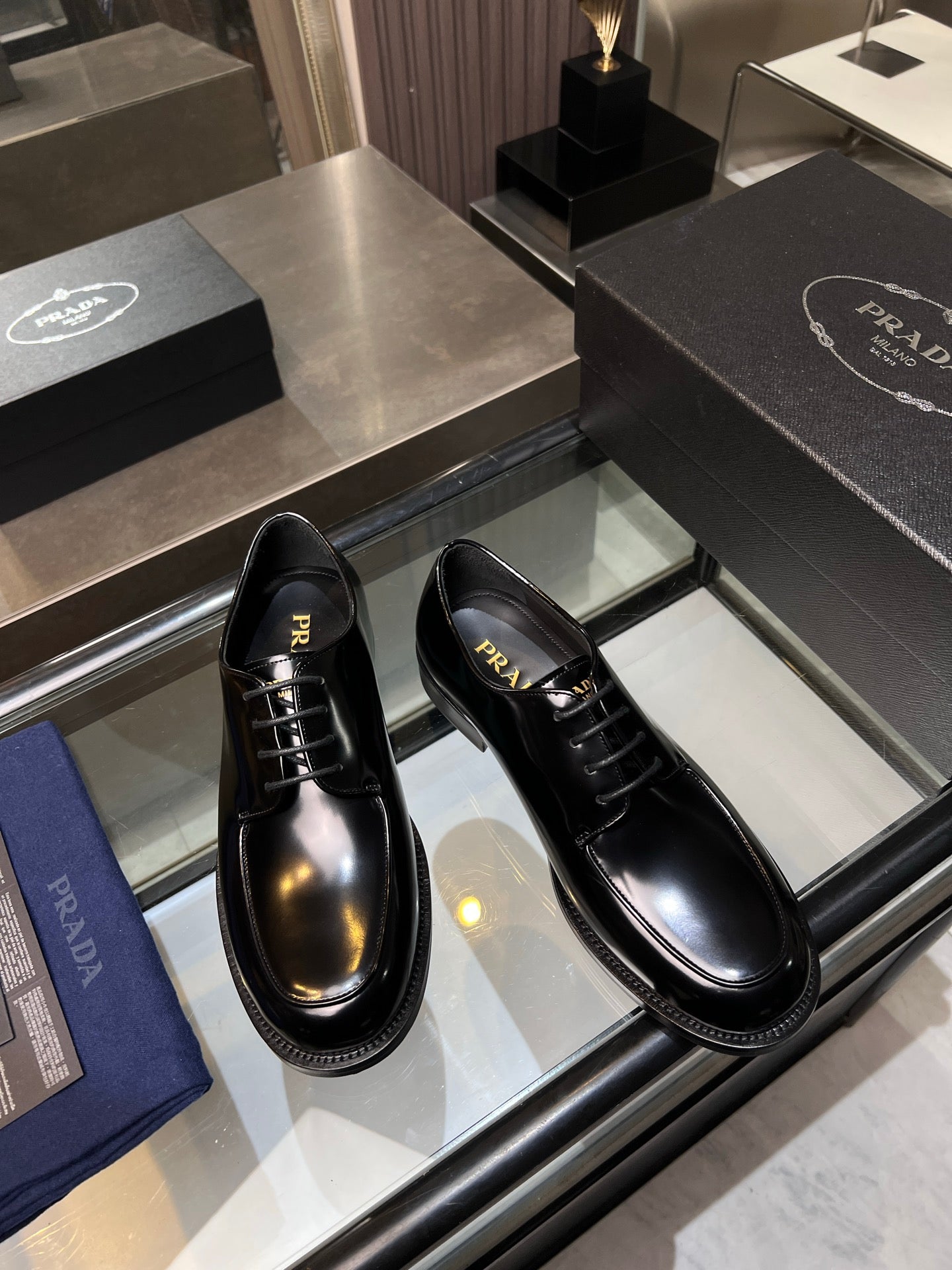 Luxury Shoes Prada Unisex