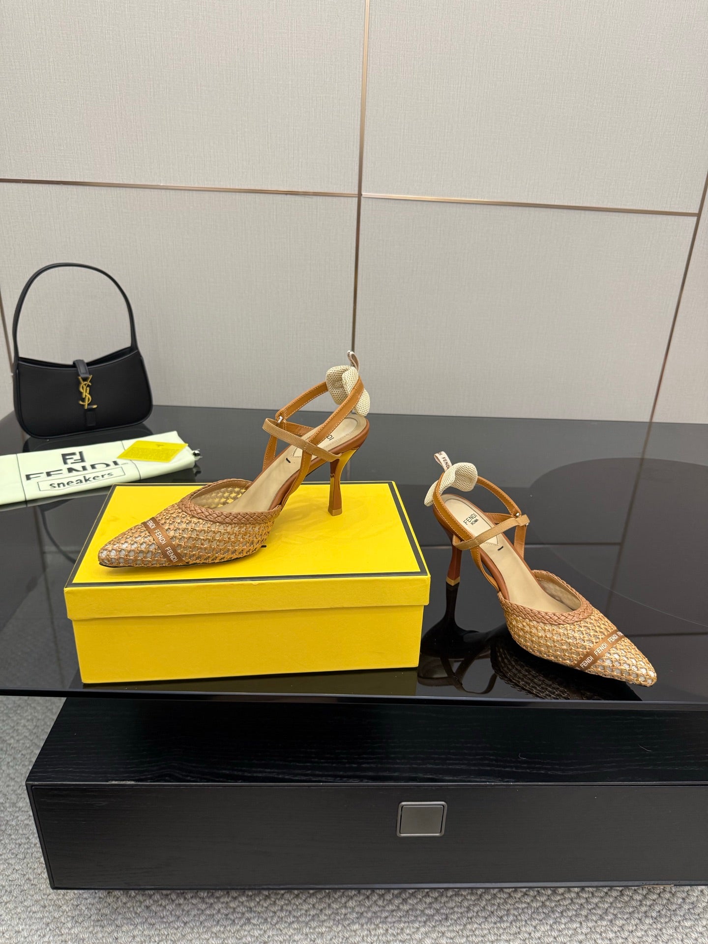 Luxury Shoes Fendi Ladies