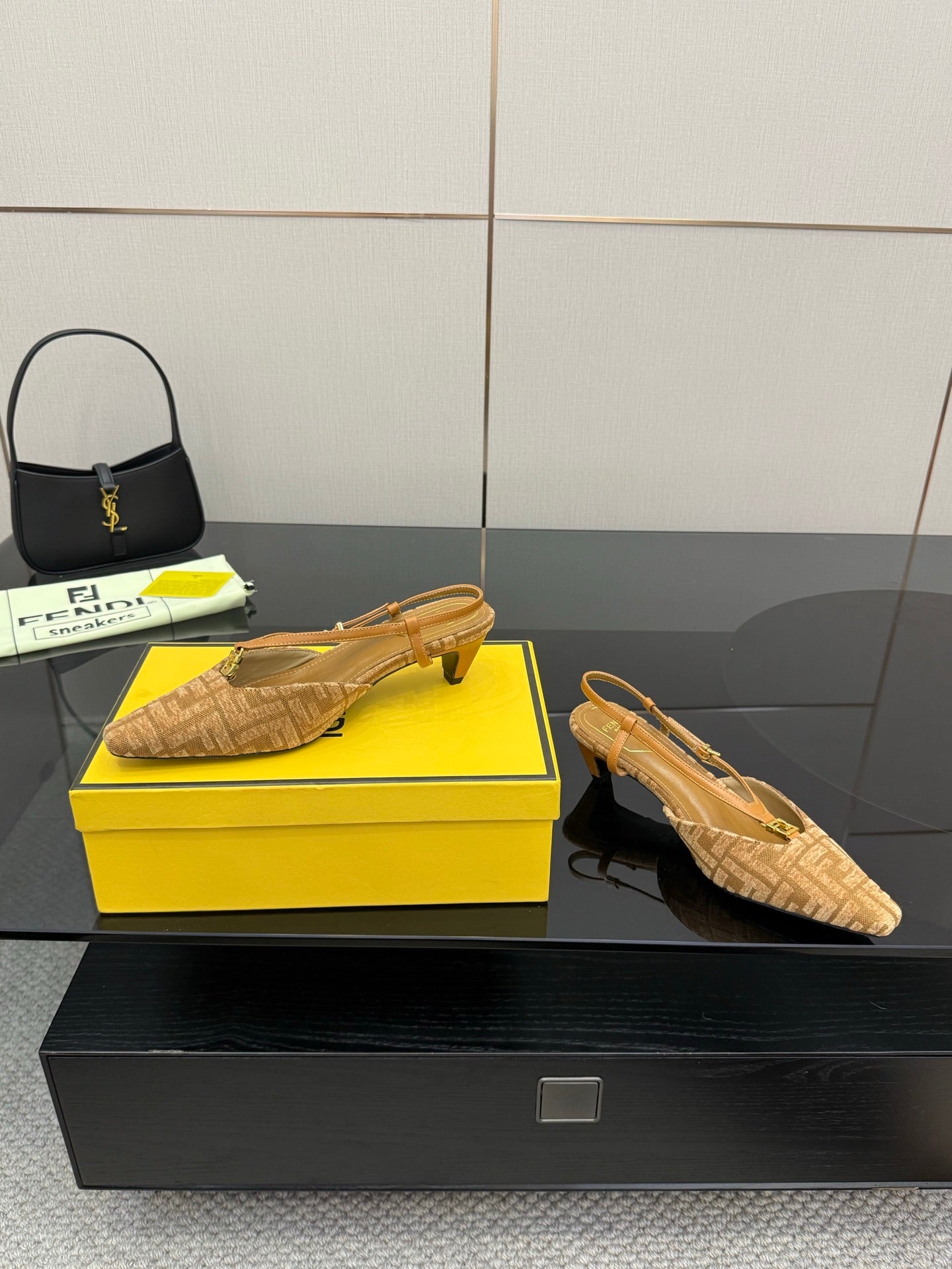Luxury Shoes Fendi Ladies