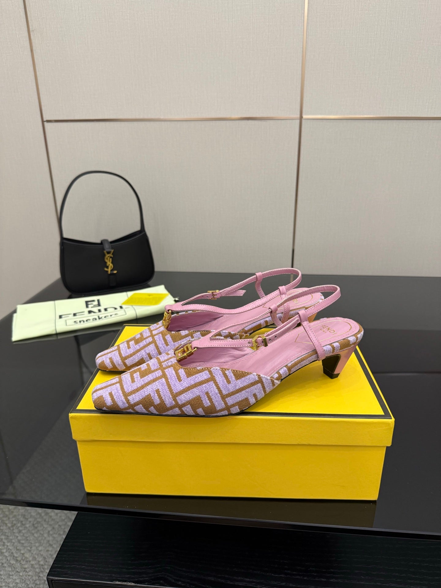 Luxury Shoes Fendi Ladies